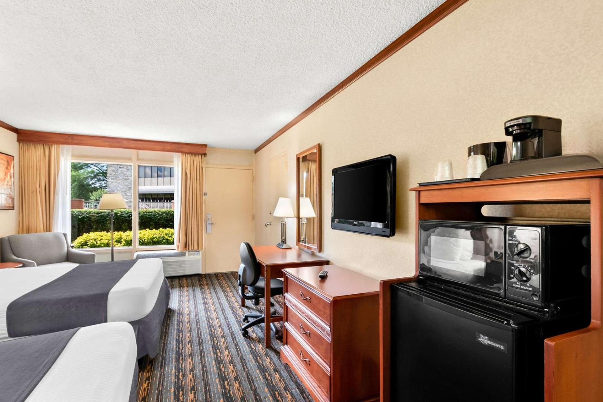 Best Western Fairfax City photo 18