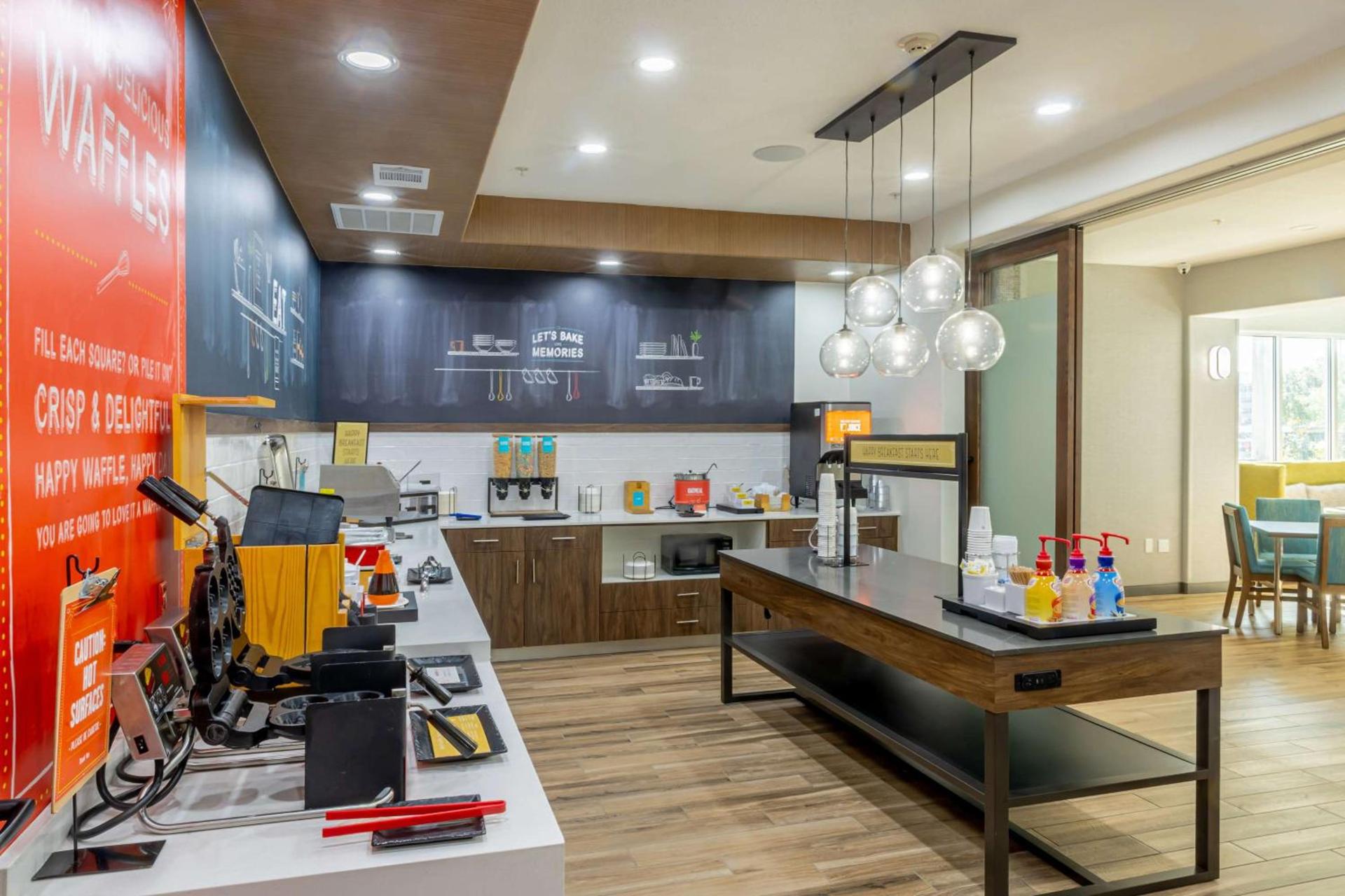Hampton Inn & Suites Cleburne photo 15