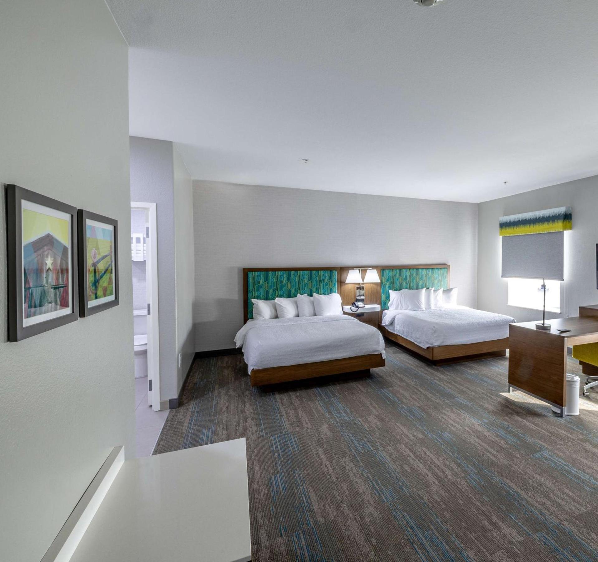 Hampton Inn & Suites Cleburne photo 39