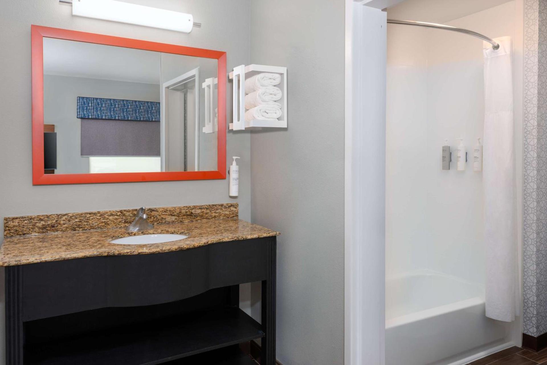 Hampton Inn & Suites Murfreesboro photo 34