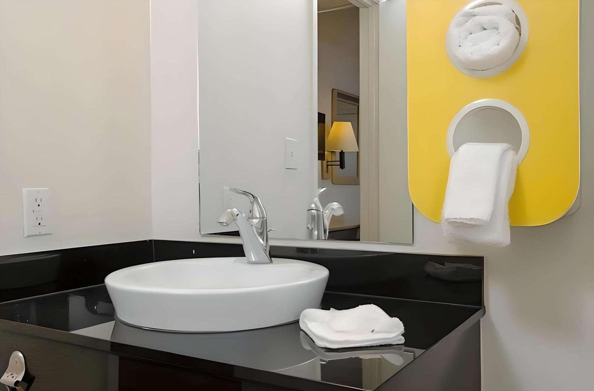 Park Inn by Radisson, Turlock photo 9