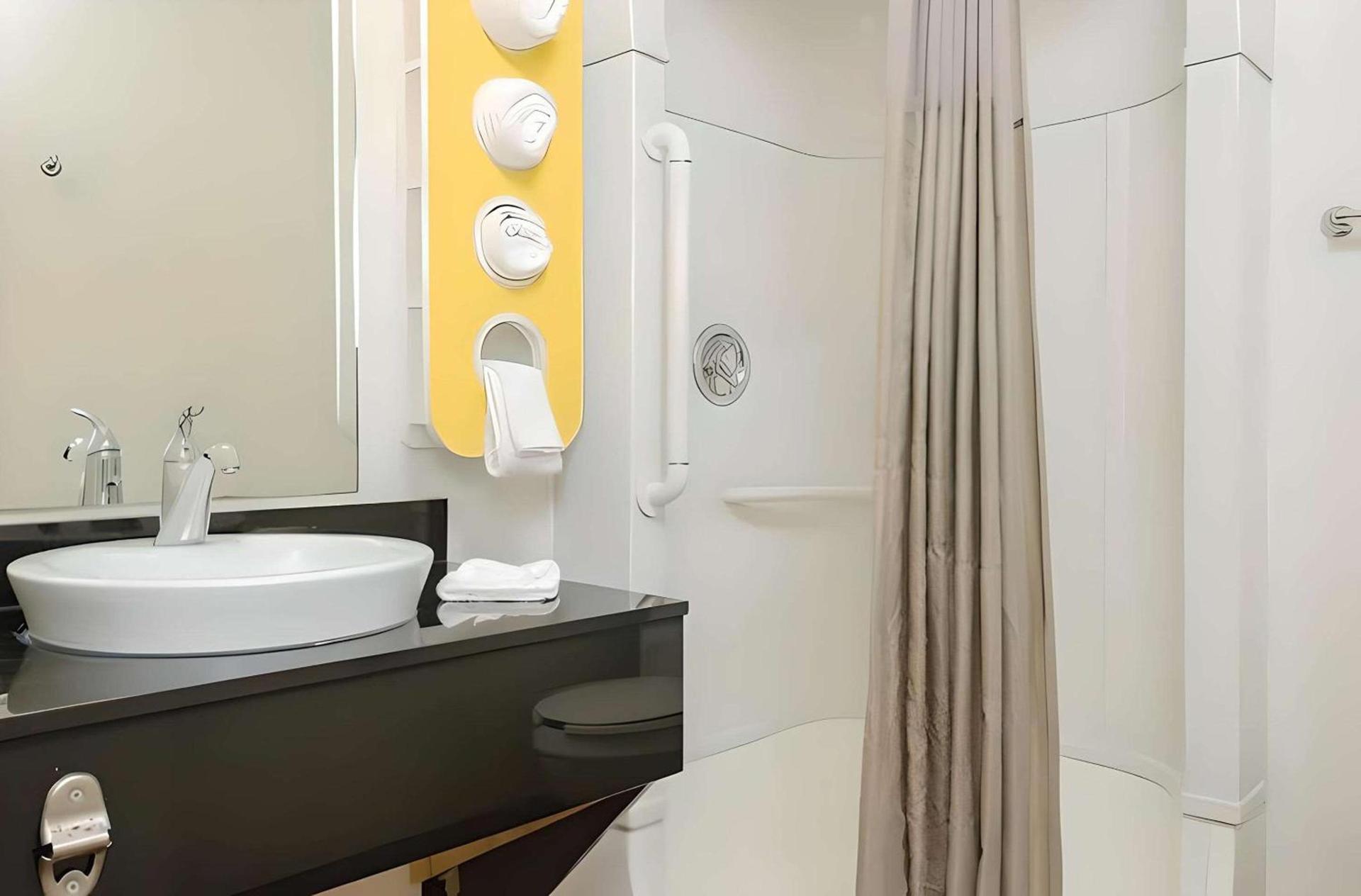 Park Inn by Radisson, Turlock photo 10