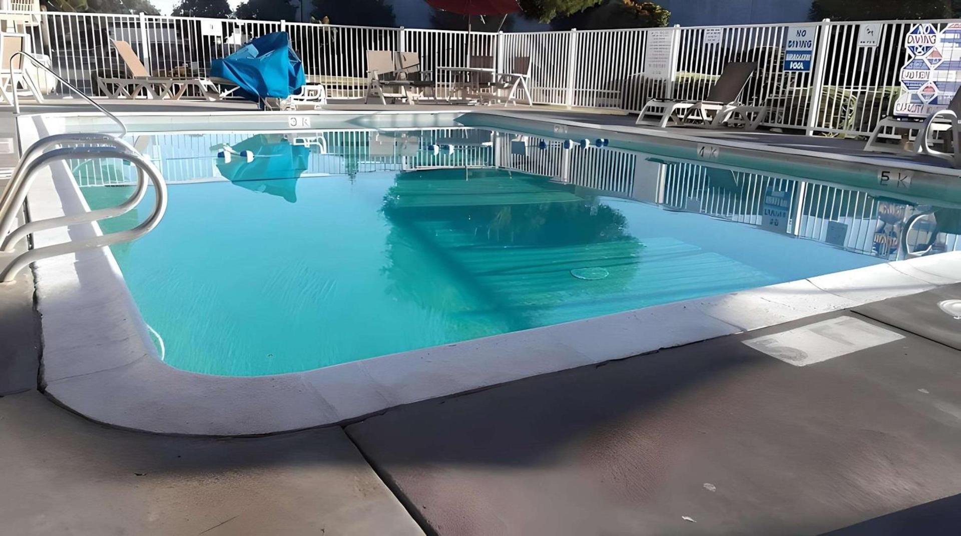 Park Inn by Radisson, Turlock photo 12