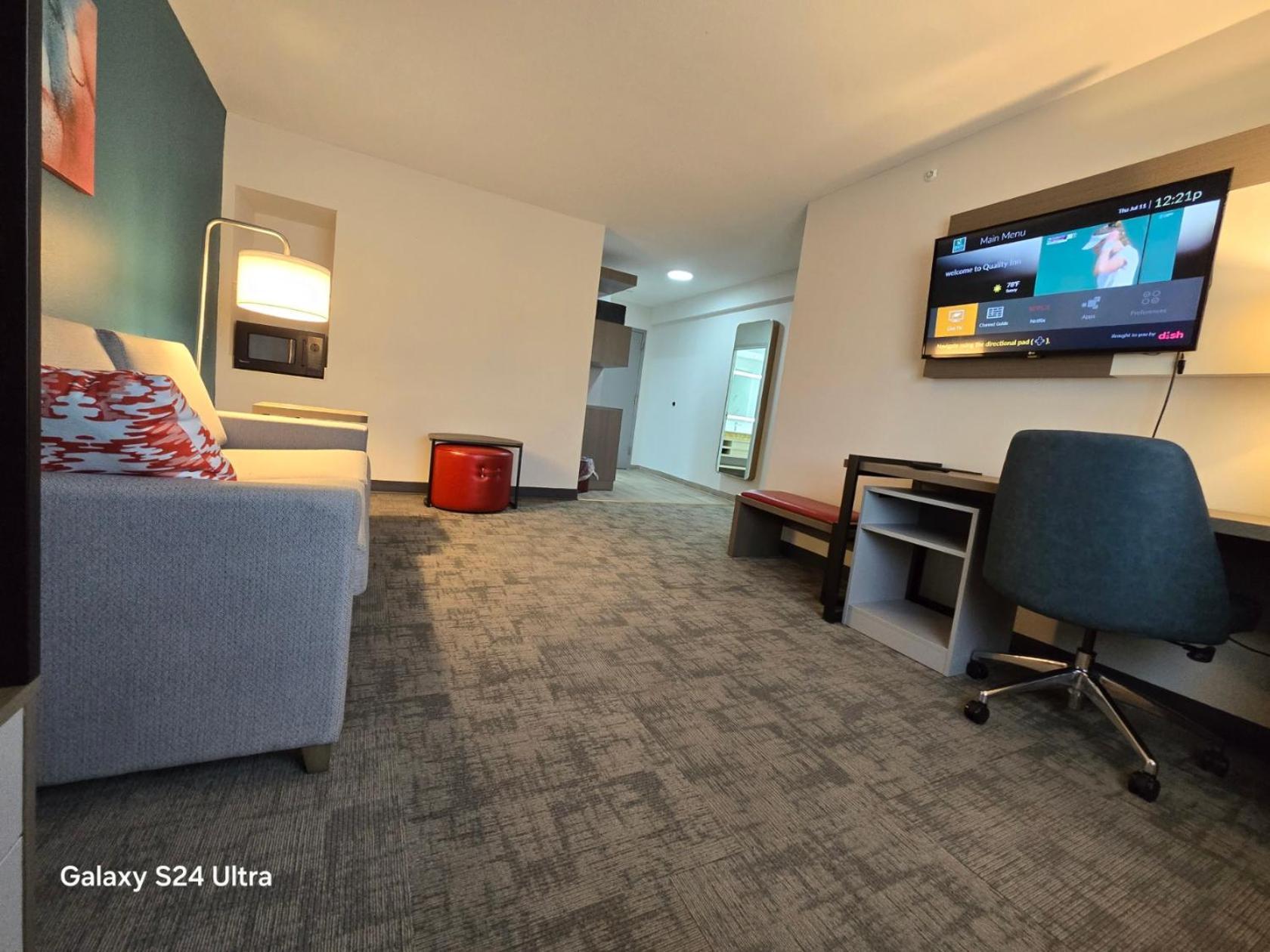 Comfort Inn & Suites Mason City - Clear Lake photo 51