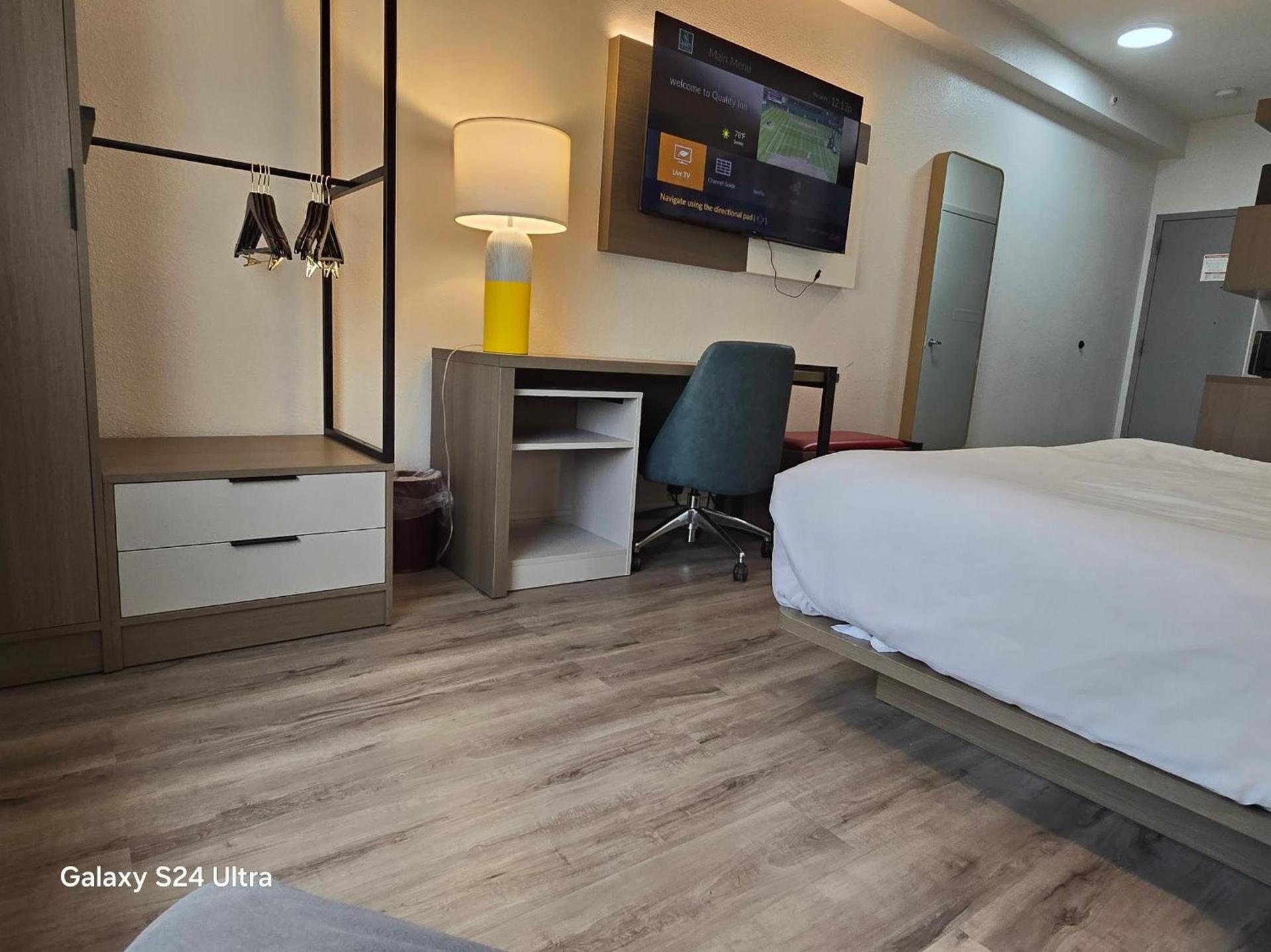 Comfort Inn & Suites Mason City - Clear Lake photo 56