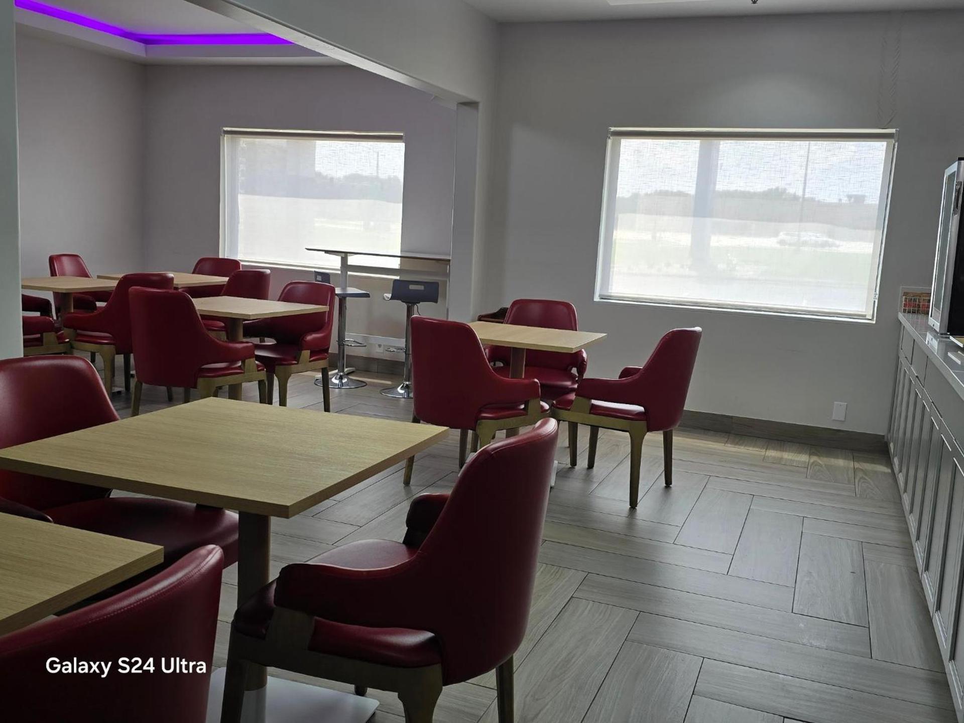 Comfort Inn & Suites Mason City - Clear Lake photo 63