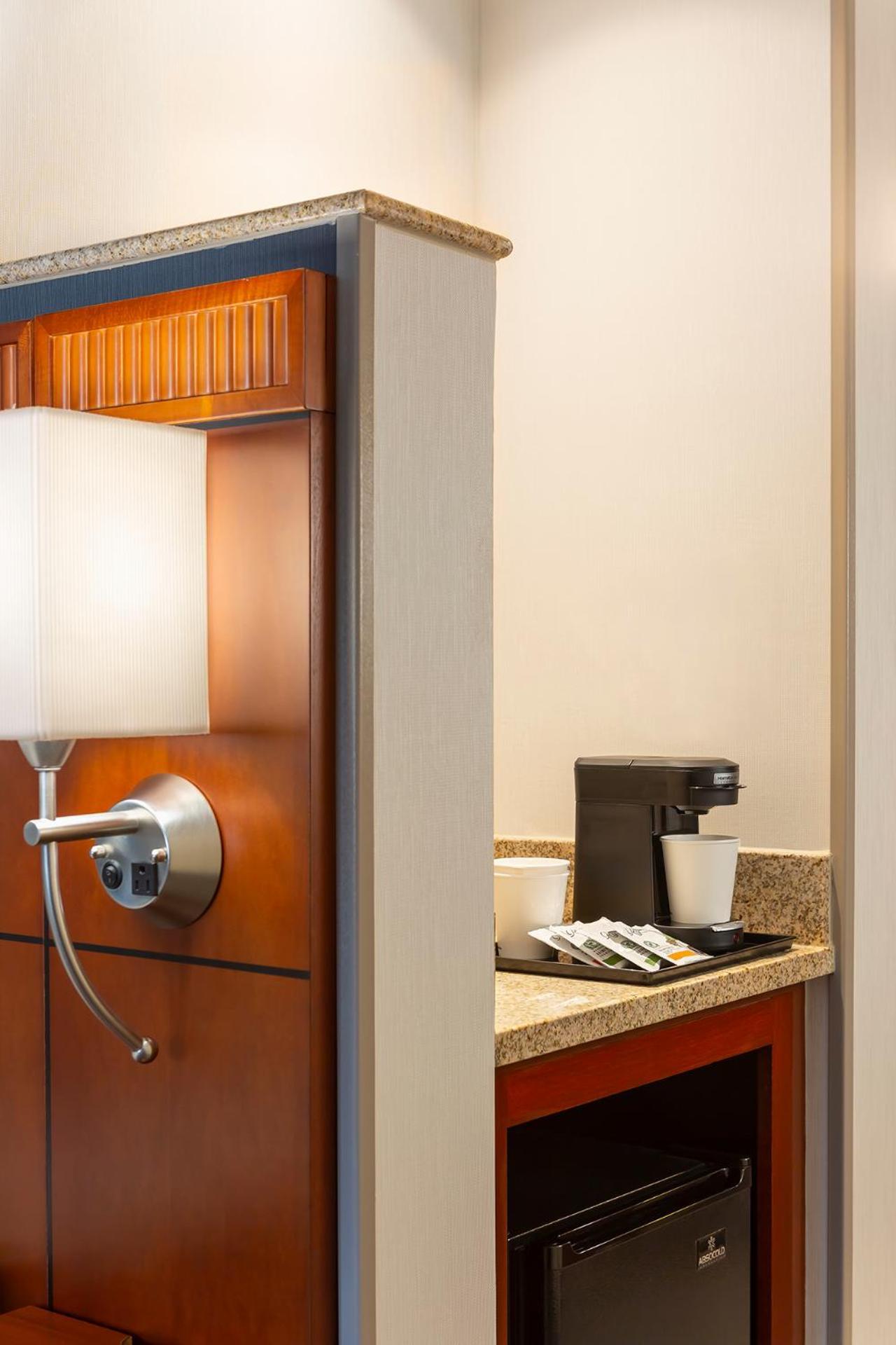 Courtyard by Marriott Madison West / Middleton photo 5