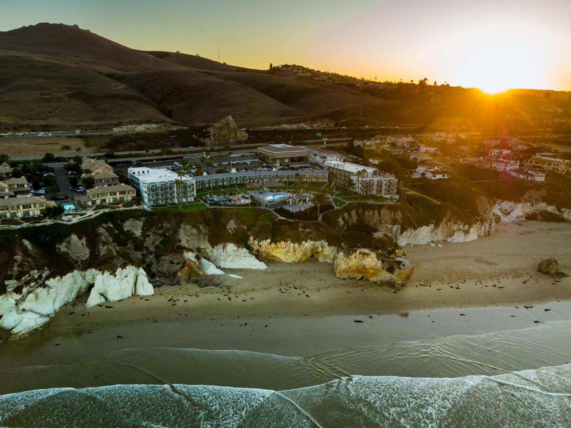 SeaCrest Oceanfront Hotel photo 58