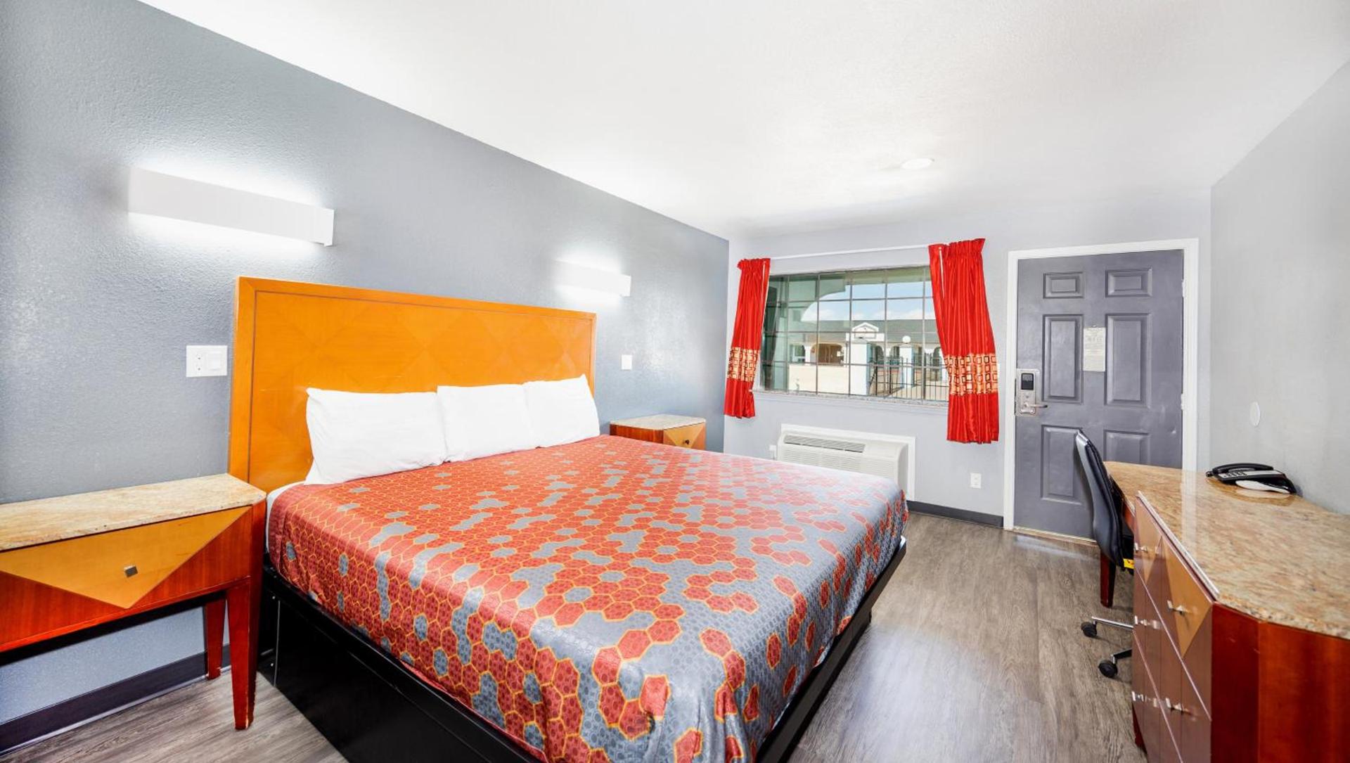 Executive Inn Hondo photo 6