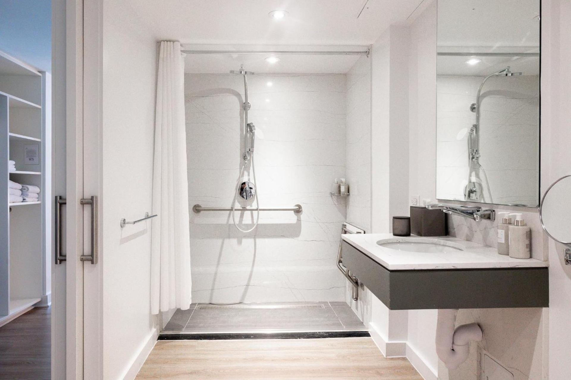 Hotel Zena Washington DC photo 71