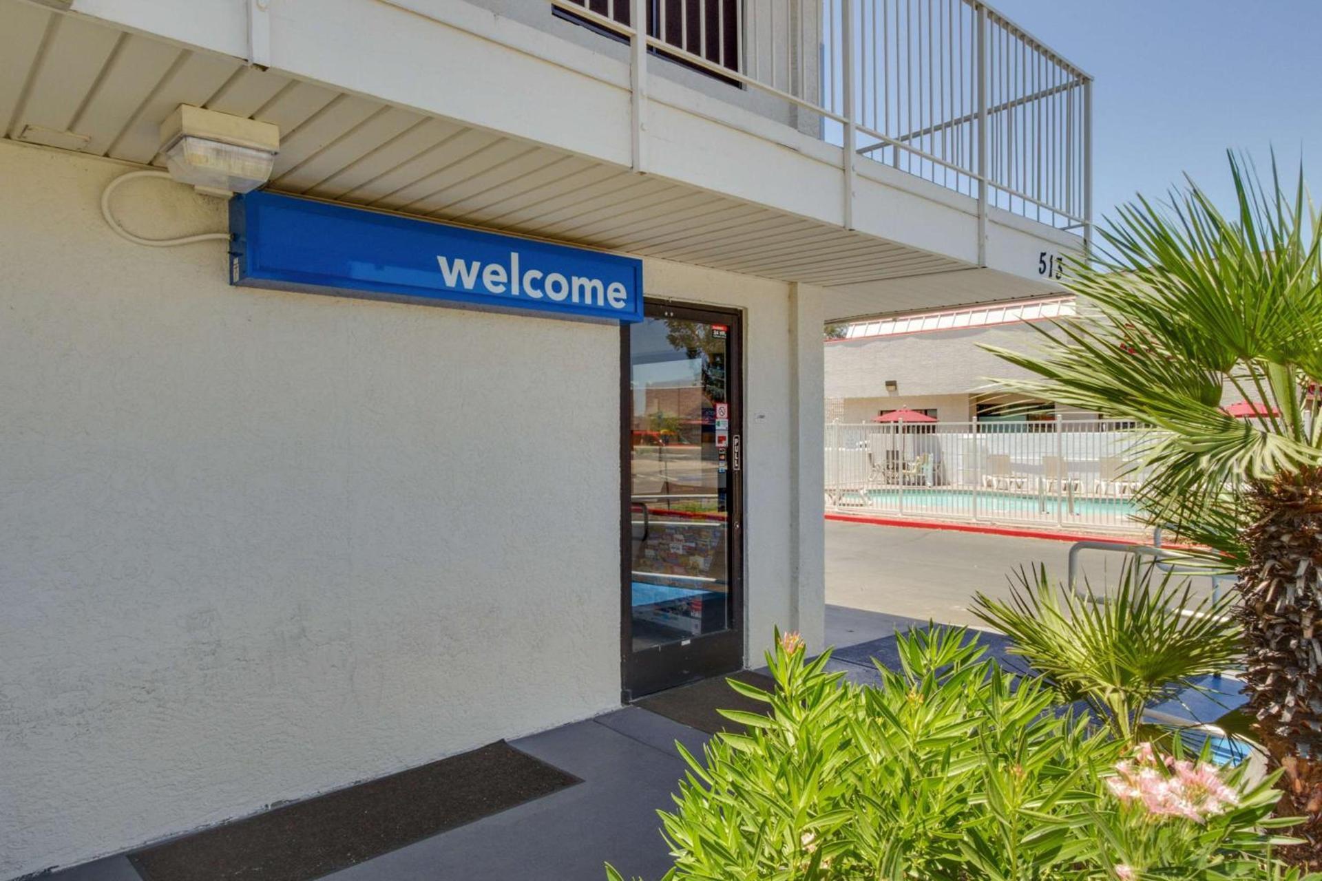 Motel 6-Tempe, AZ - Broadway - ASU photo 4