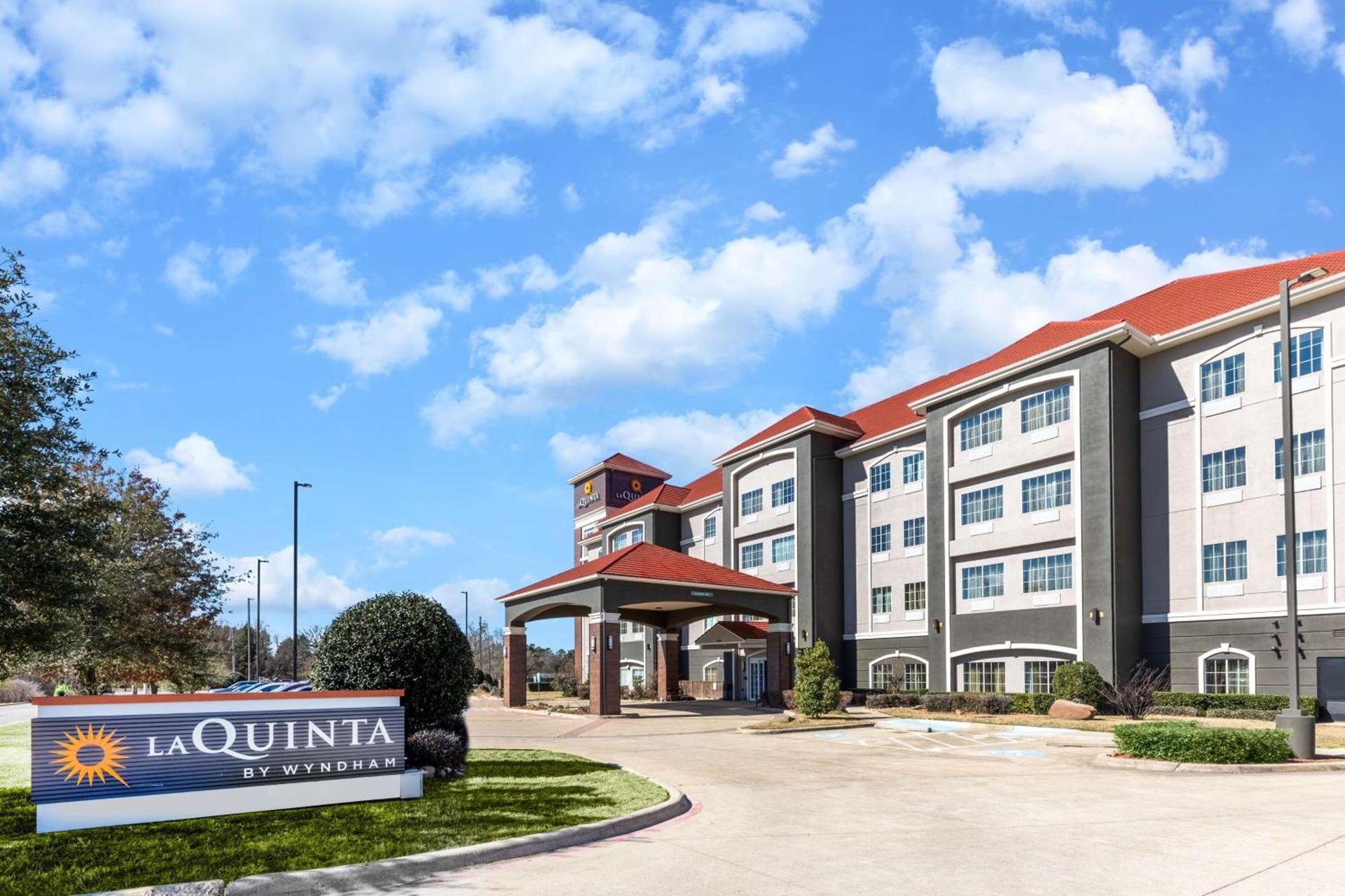 La Quinta by Wyndham Mt. Pleasant — hotel in Mount Pleasant