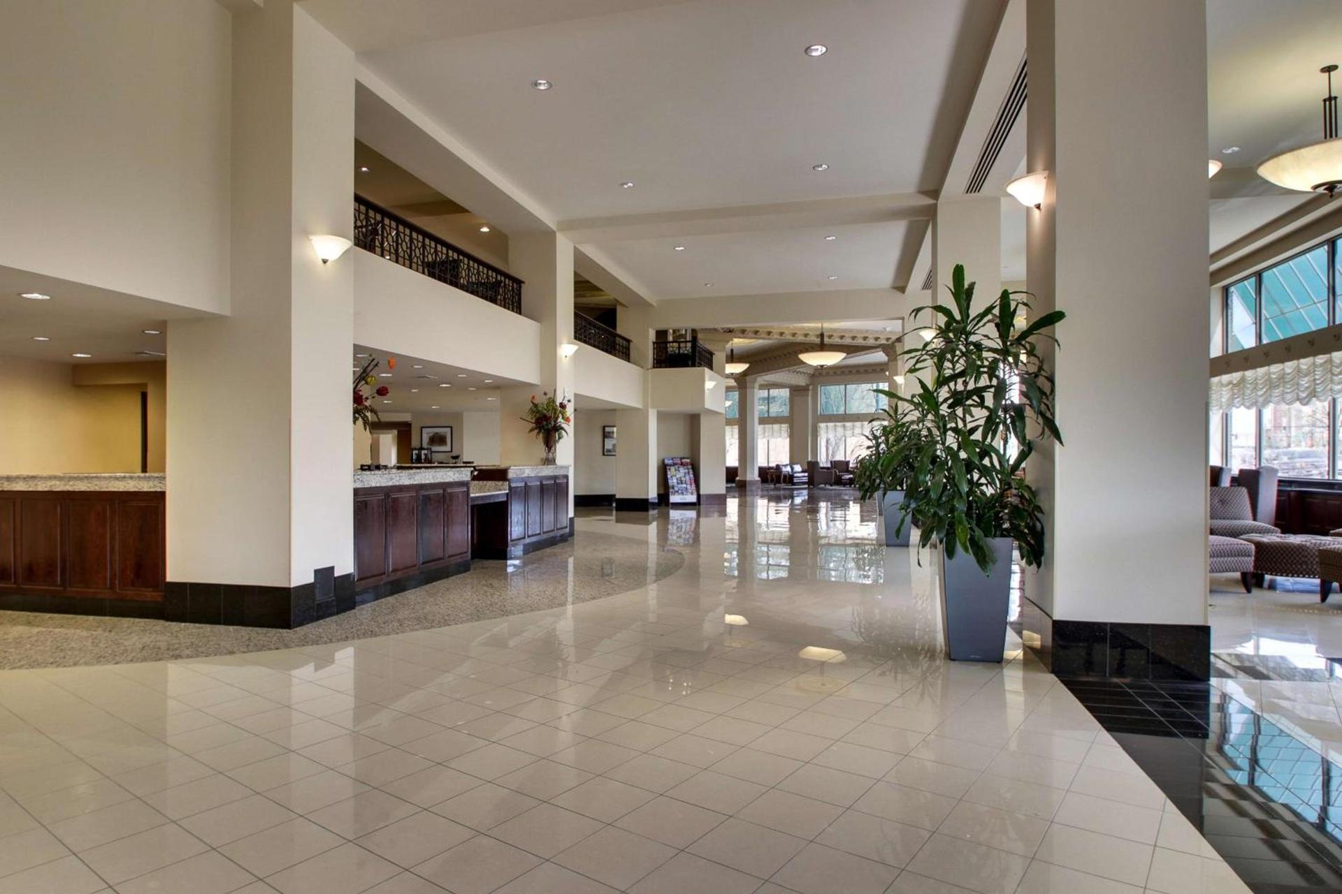 Drury Plaza Hotel Broadview Wichita photo 7