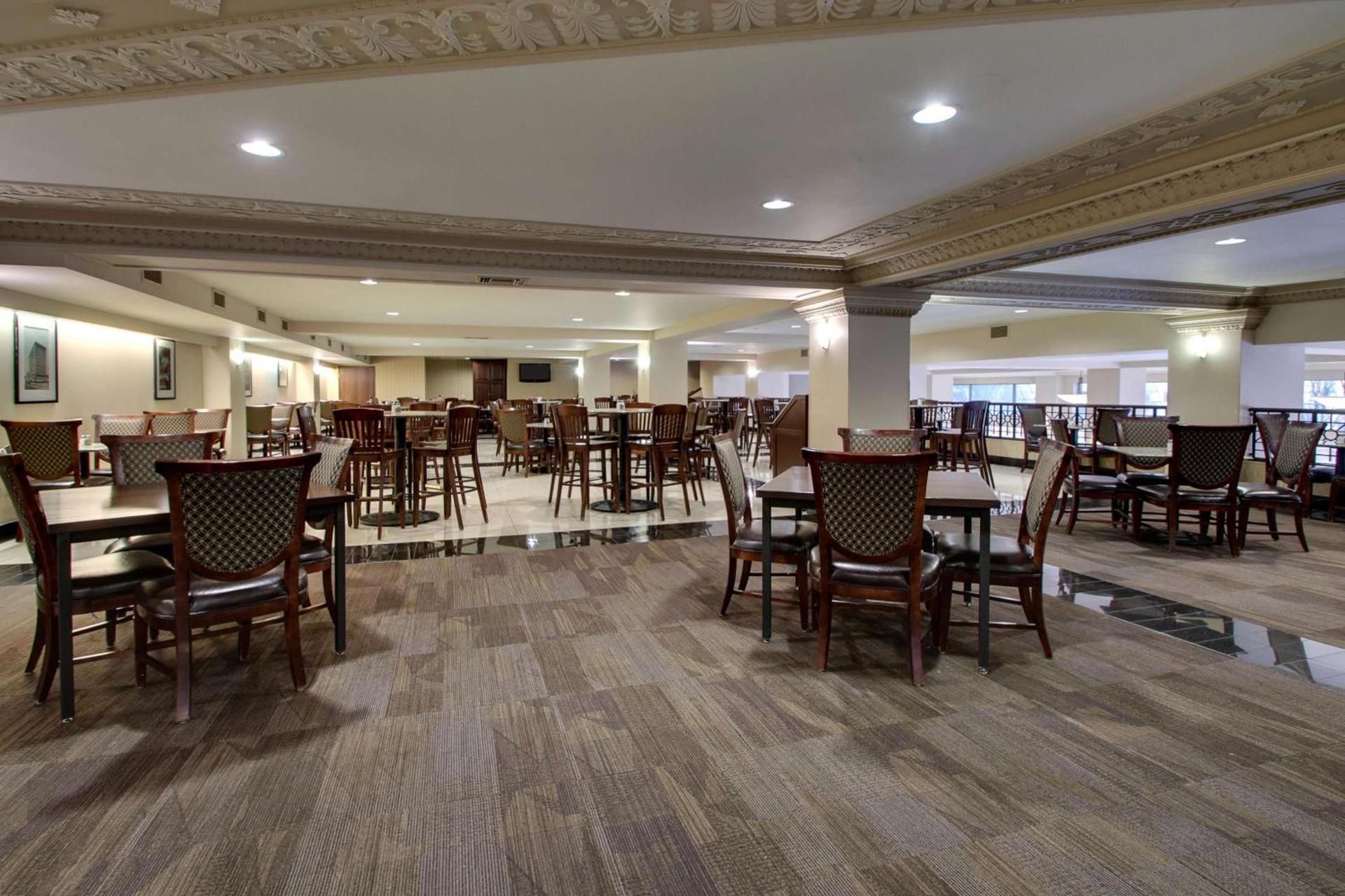 Drury Plaza Hotel Broadview Wichita photo 17