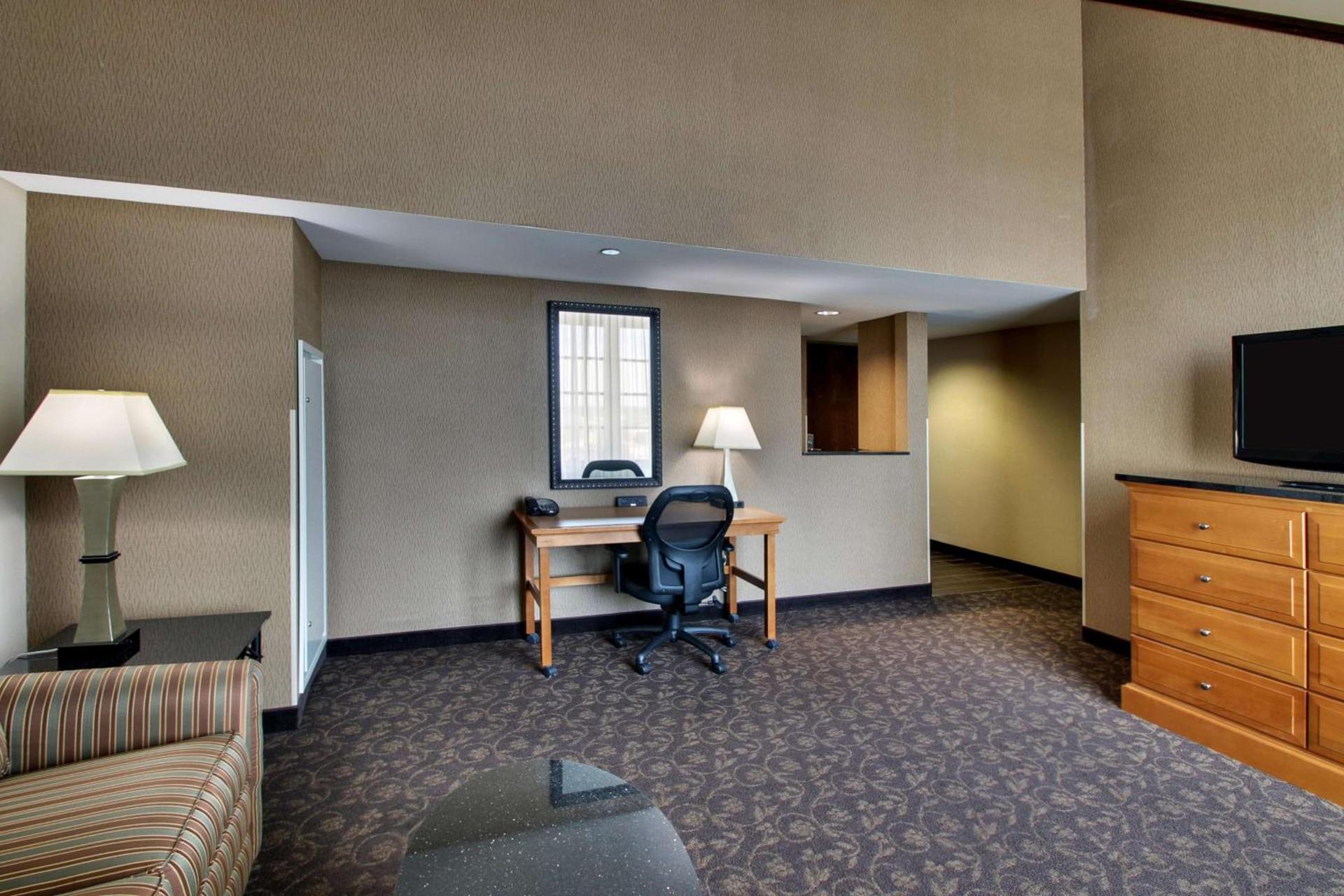 Drury Plaza Hotel Broadview Wichita photo 20