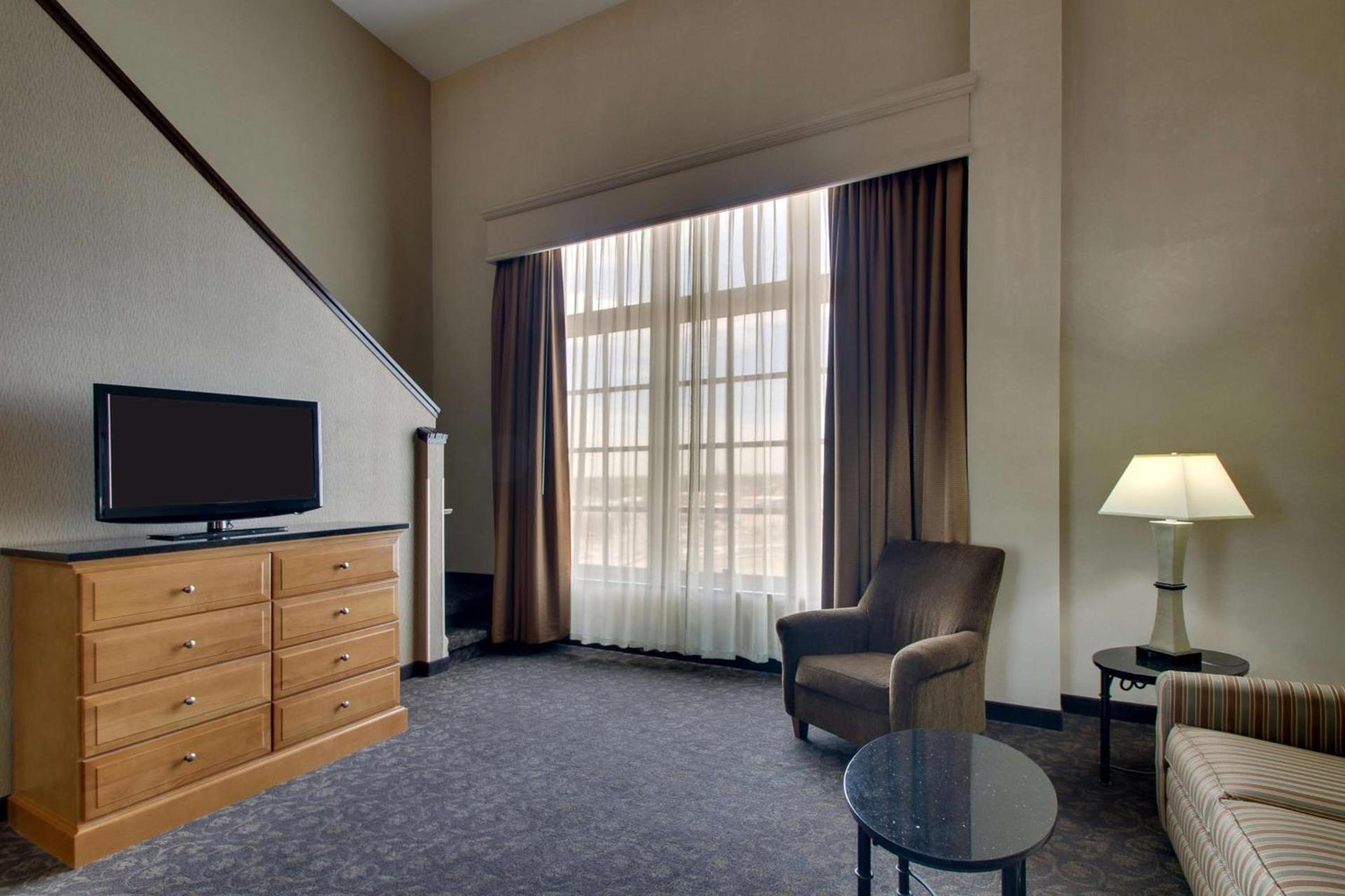Drury Plaza Hotel Broadview Wichita photo 21