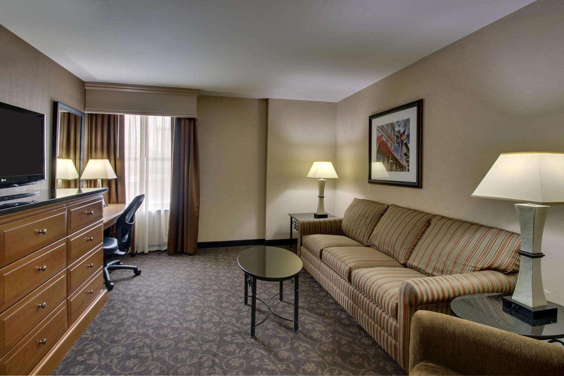 Drury Plaza Hotel Broadview Wichita photo 26