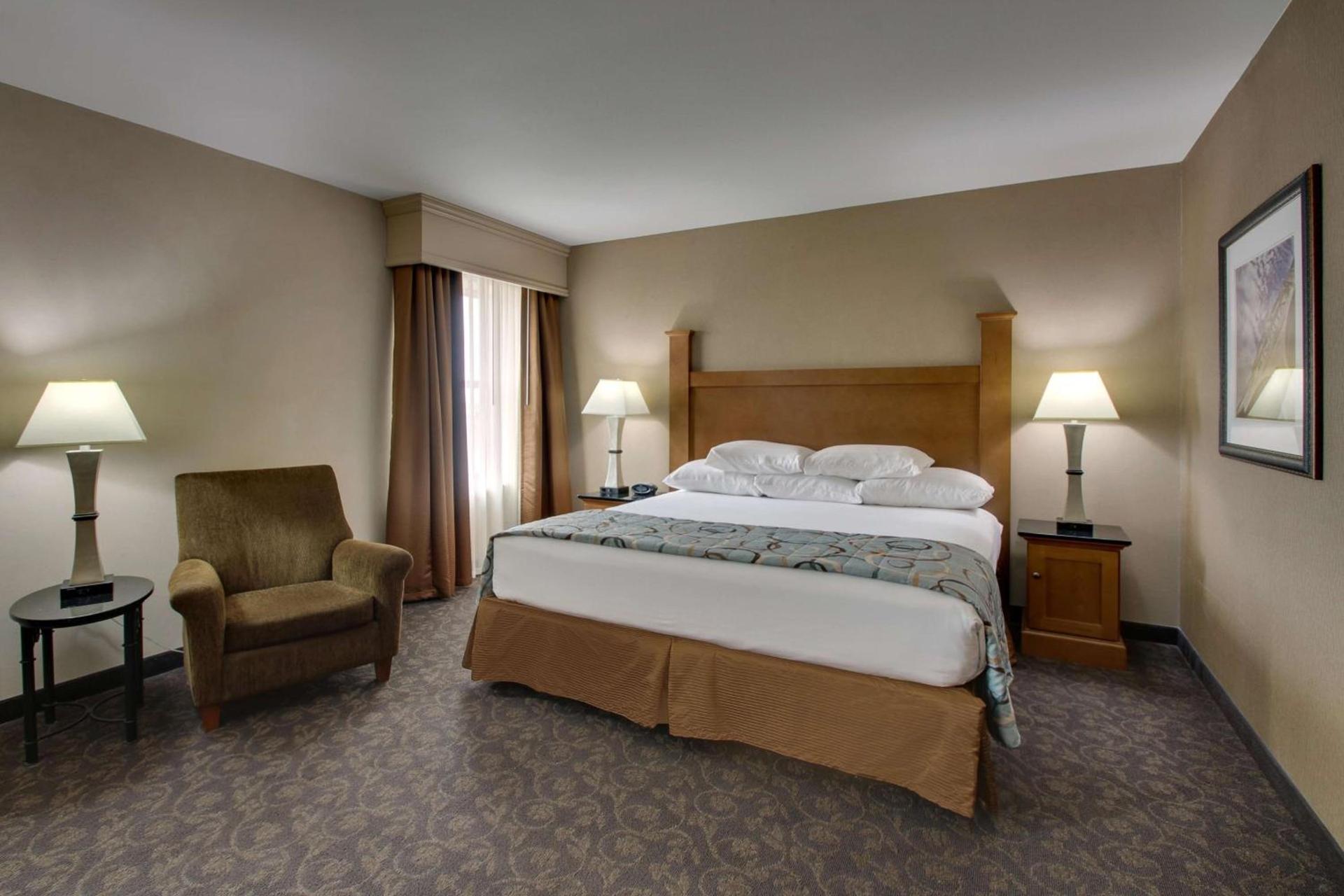 Drury Plaza Hotel Broadview Wichita photo 36