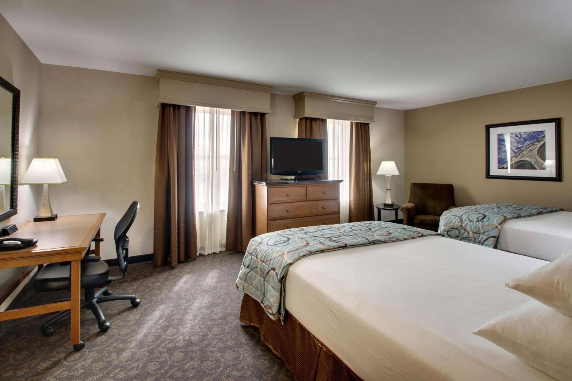 Drury Plaza Hotel Broadview Wichita photo 47