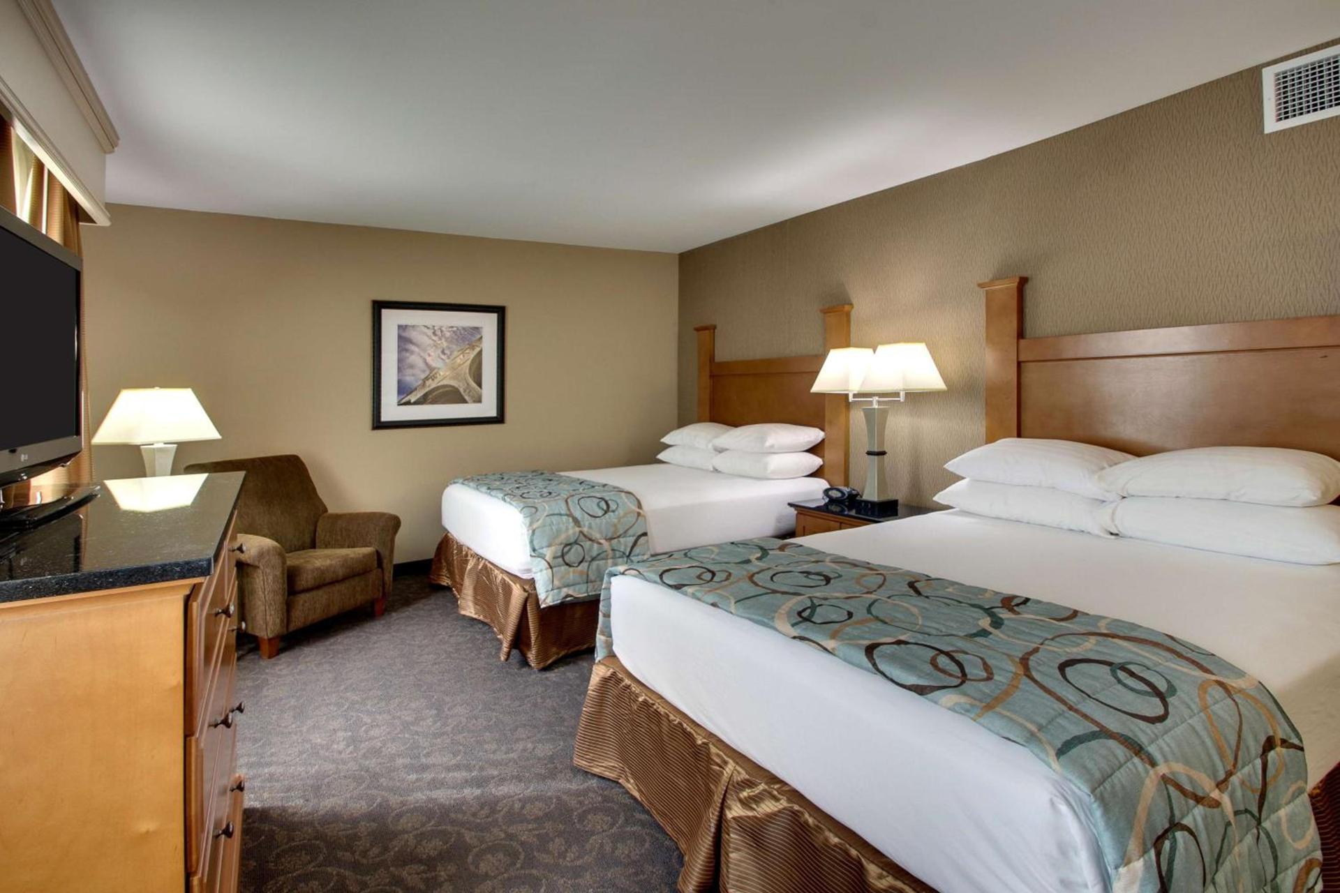 Drury Plaza Hotel Broadview Wichita photo 48