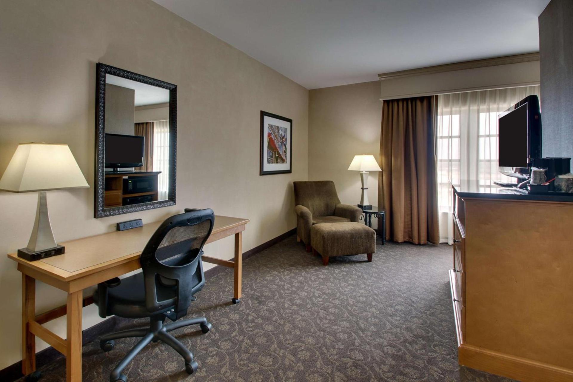 Drury Plaza Hotel Broadview Wichita photo 53