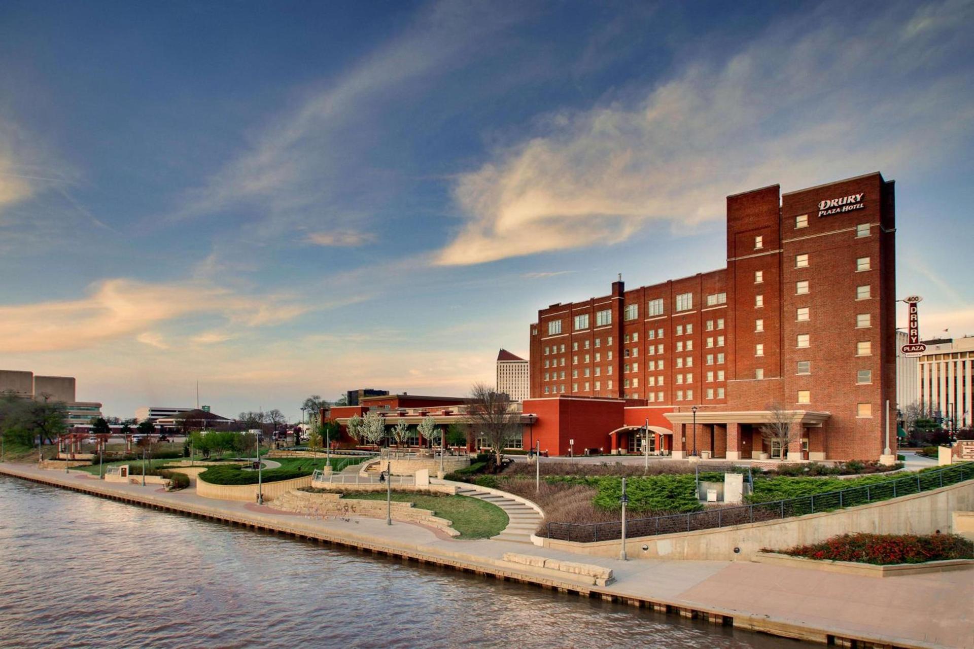 Drury Plaza Hotel Broadview Wichita photo 63