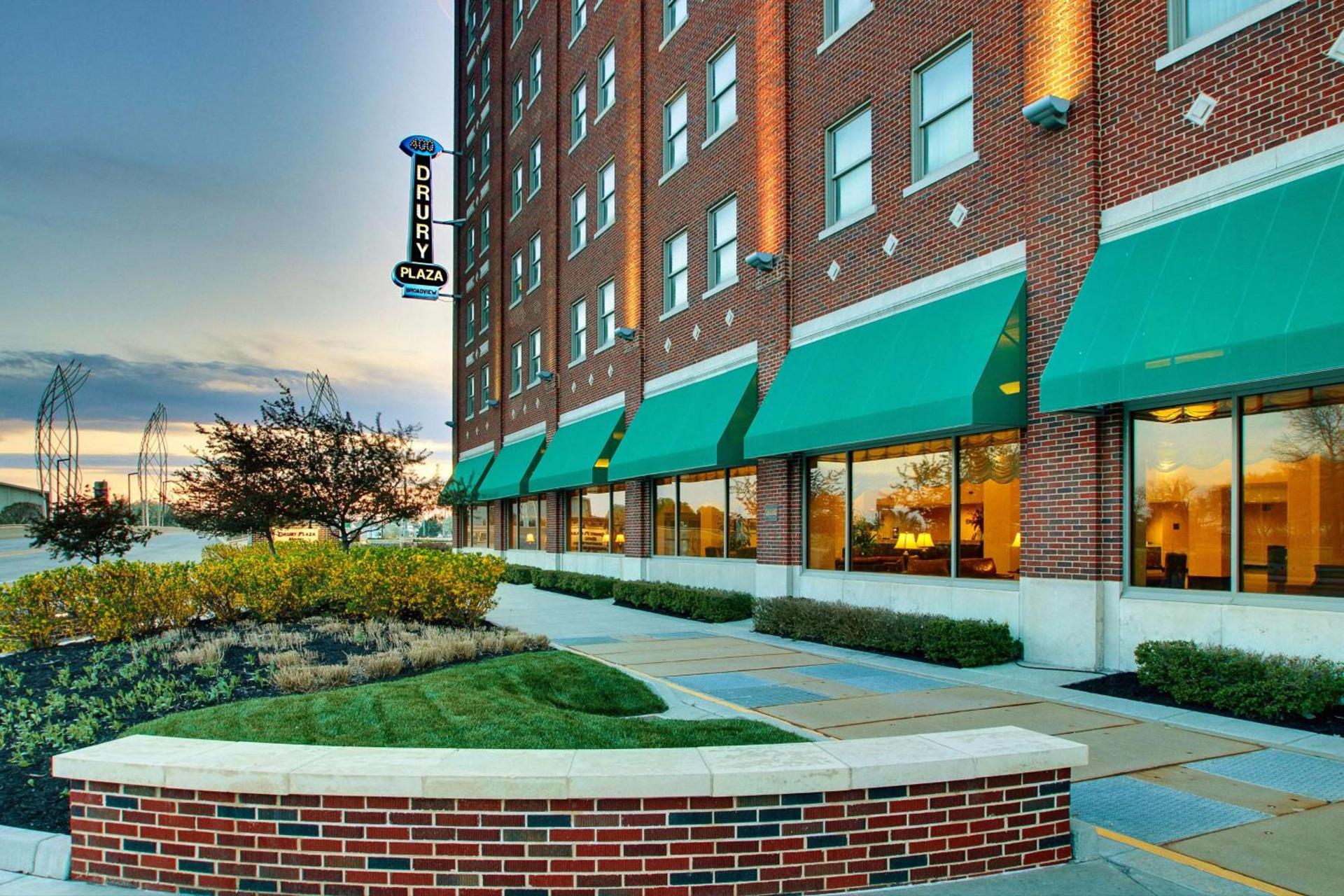 Drury Plaza Hotel Broadview Wichita photo 67