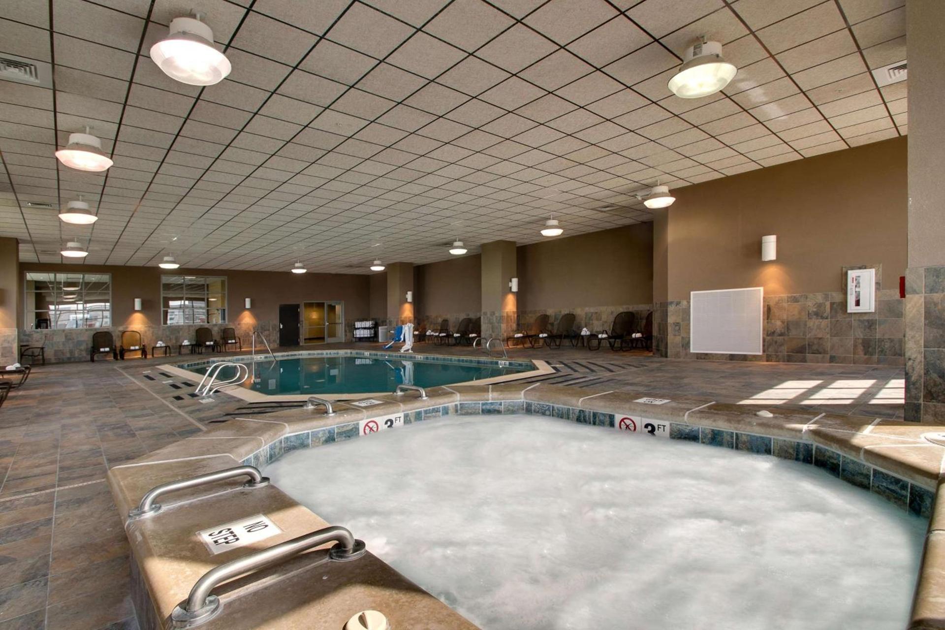 Drury Plaza Hotel Broadview Wichita photo 81