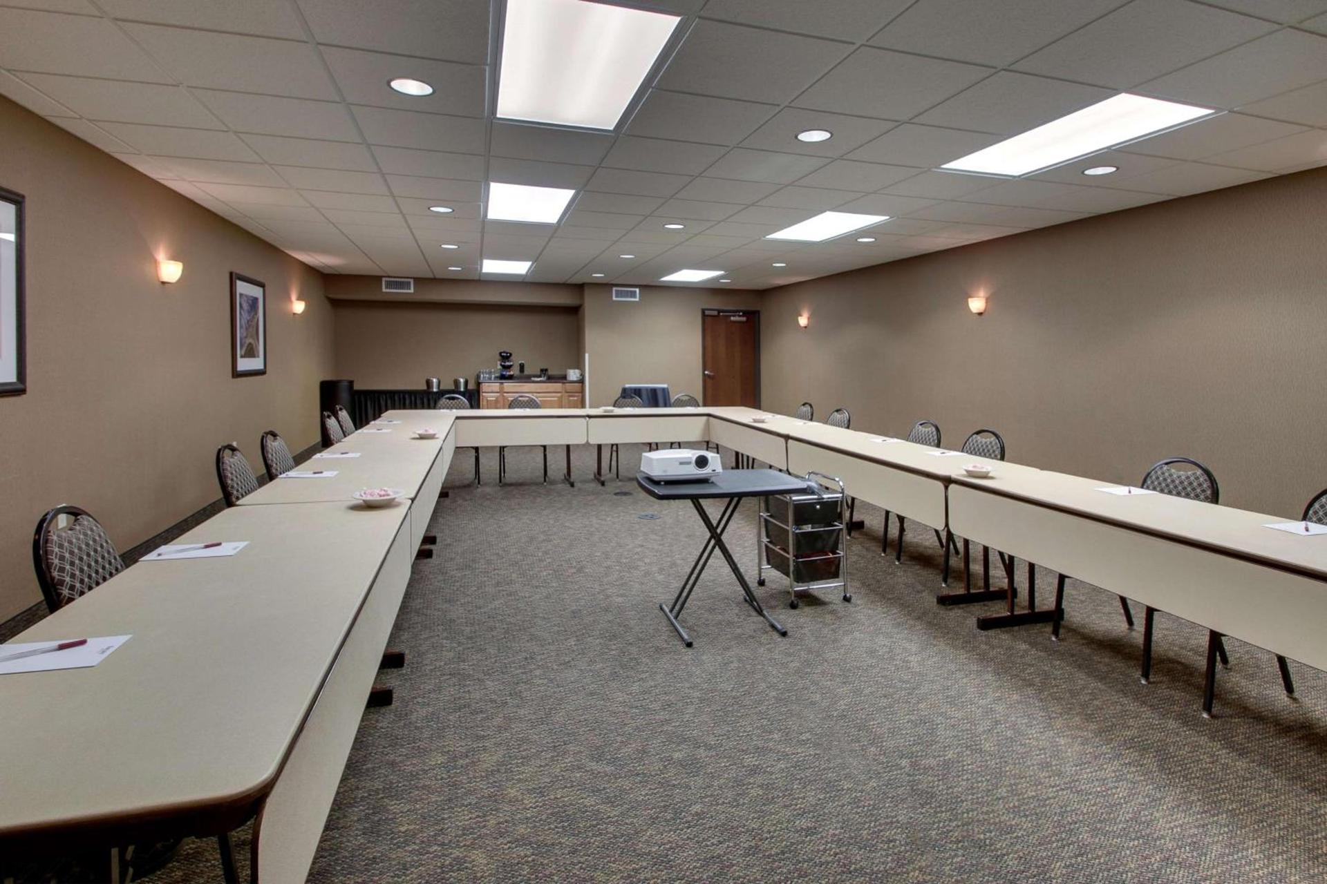 Drury Plaza Hotel Broadview Wichita photo 3