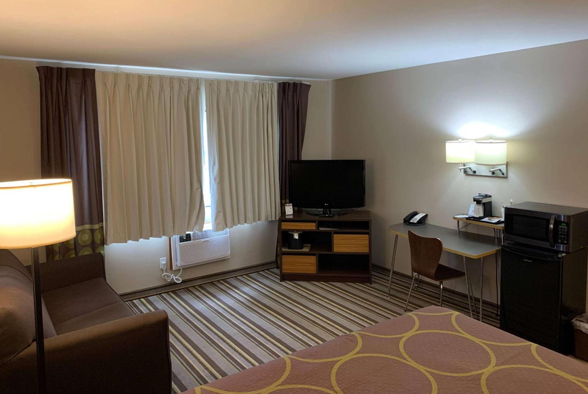 Super 8 by Wyndham Durango photo 19