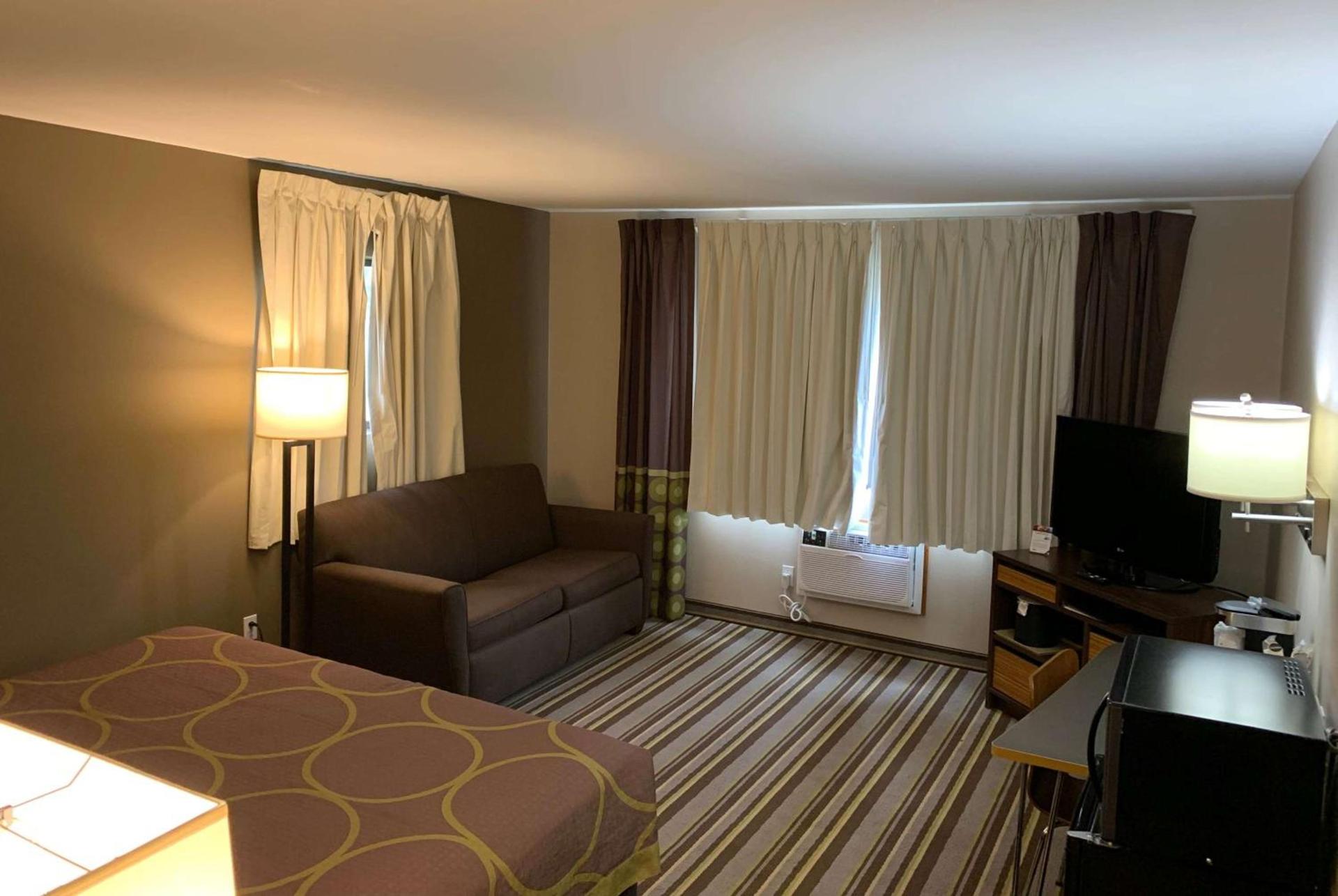 Super 8 by Wyndham Durango photo 20