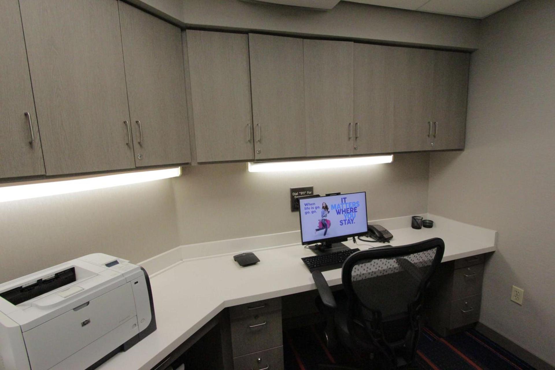 Hampton Inn & Suites Seal Beach photo 45