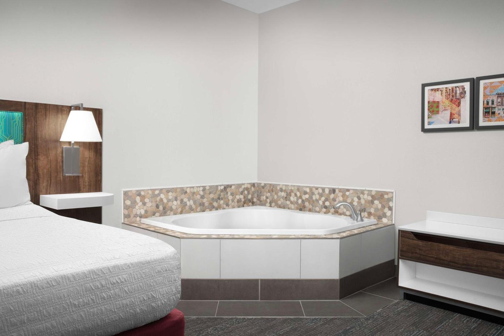 Hampton Inn Dandridge photo 29