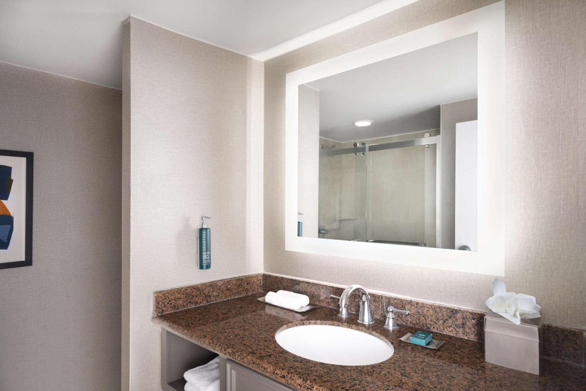 DoubleTree by Hilton Austin photo 36