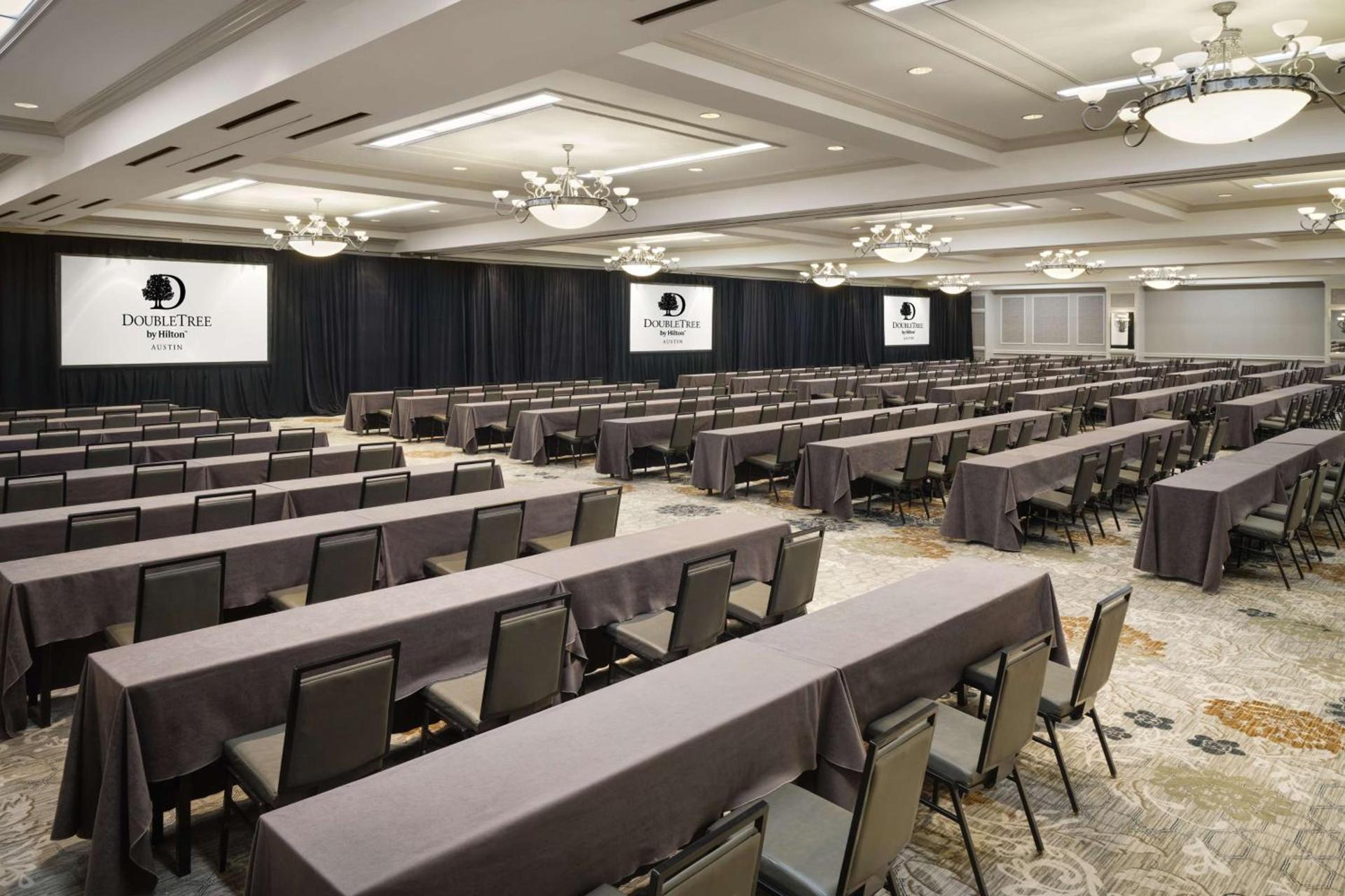 DoubleTree by Hilton Austin photo 40