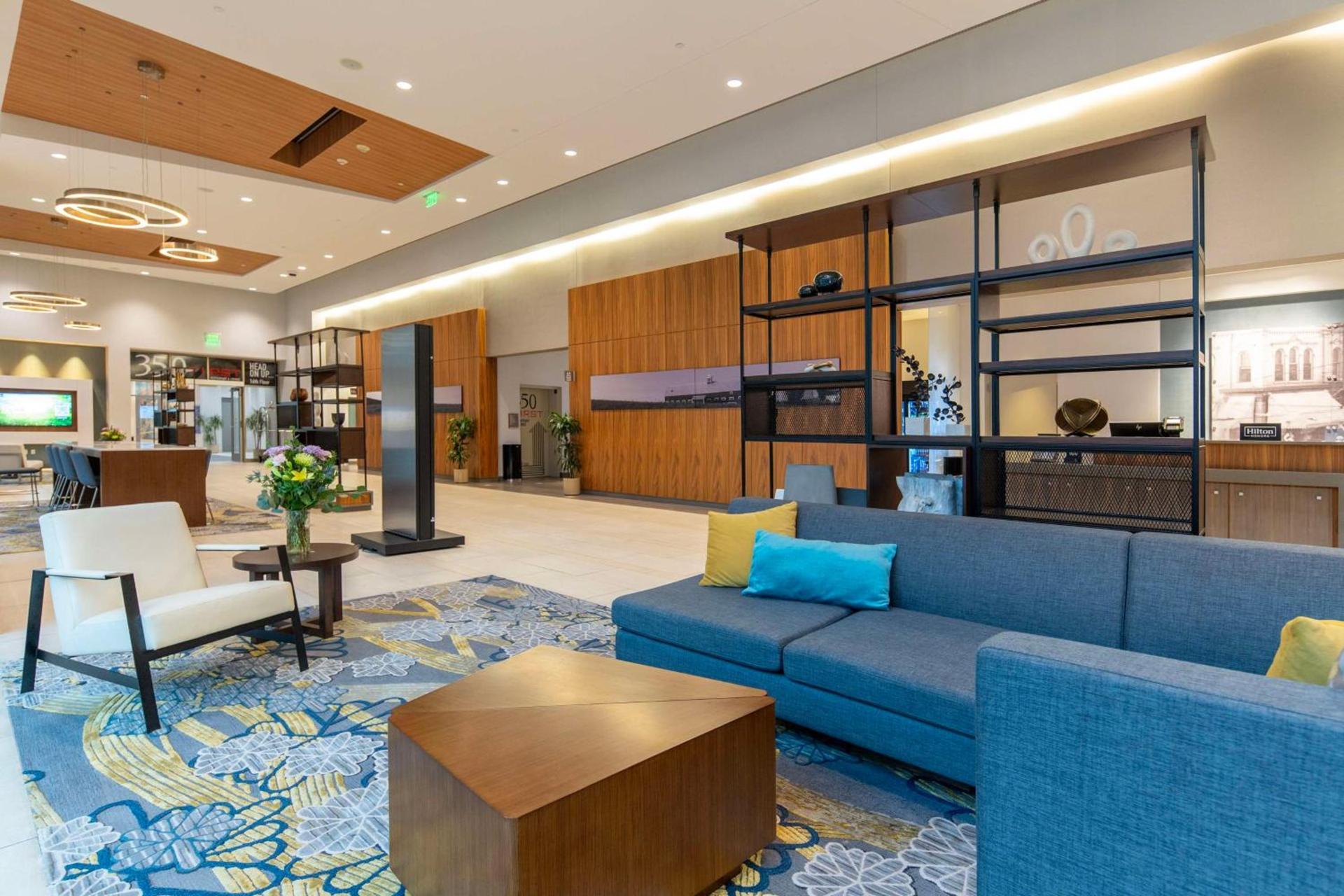 DoubleTree by Hilton Hotel Cedar Rapids Convention Complex photo 15