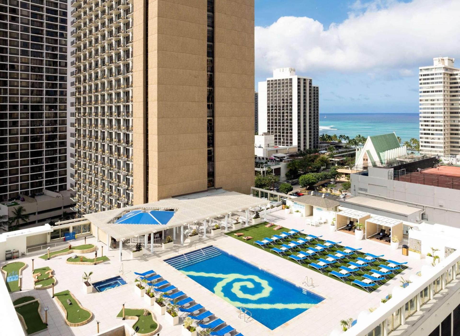 Hilton Waikiki Beach Resort & Spa photo 25