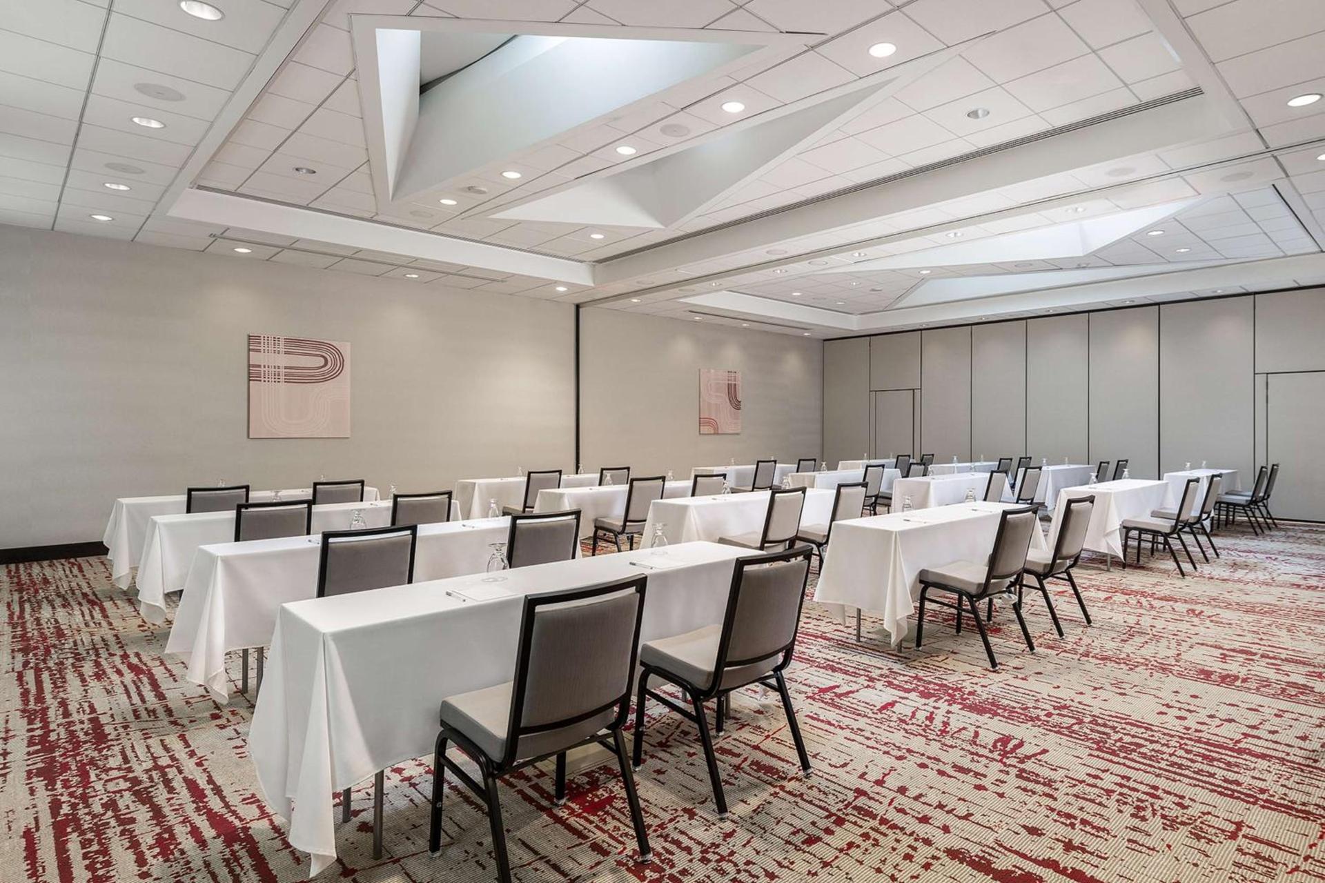 Hilton Garden Inn Washington DC/Georgetown Area photo 38