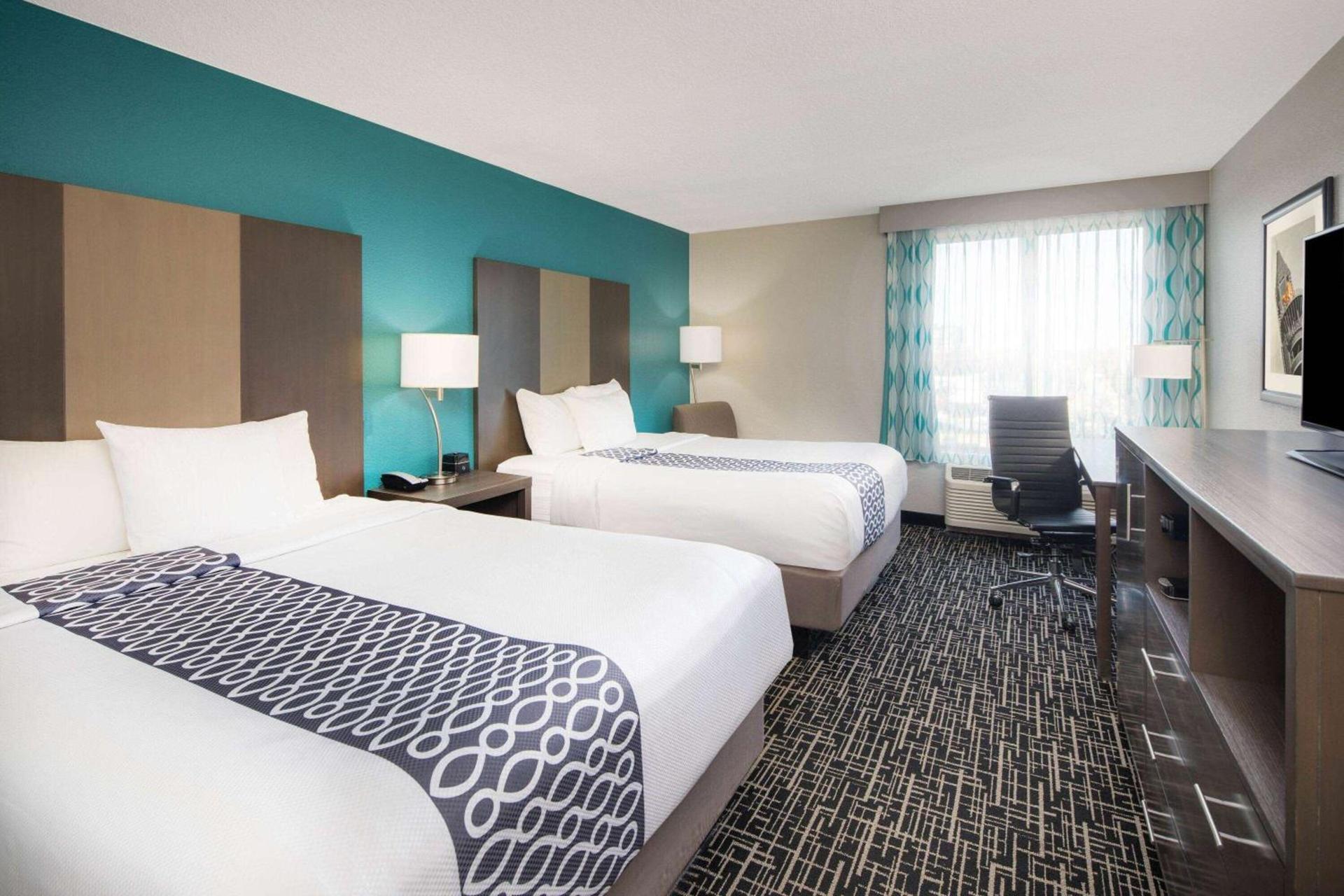 La Quinta by Wyndham Atlanta Airport North photo 36