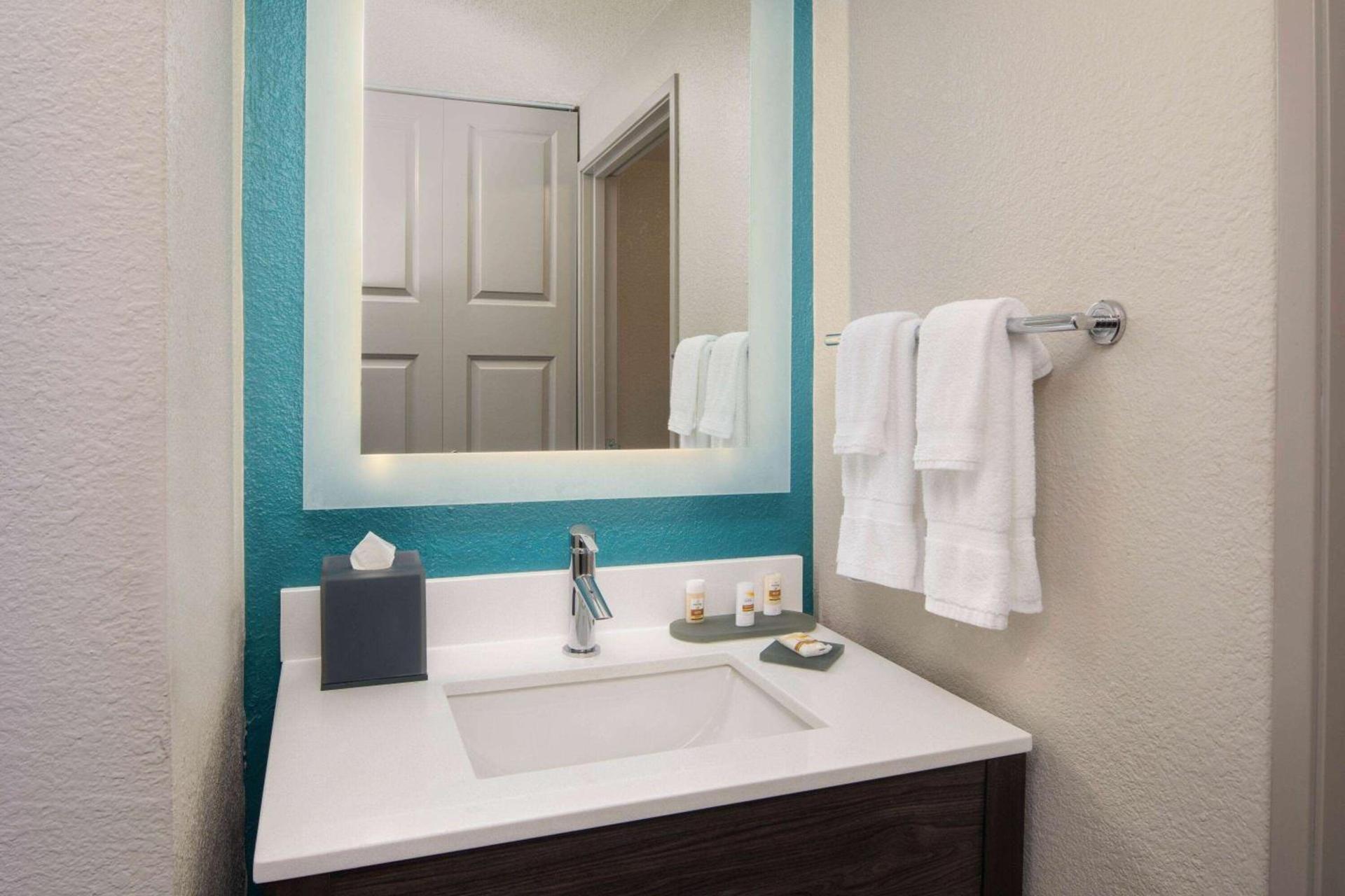 La Quinta by Wyndham Atlanta Airport North photo 42