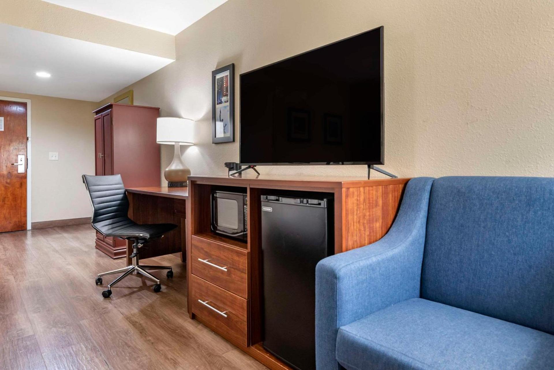 Comfort Inn Birmingham Homewood photo 10
