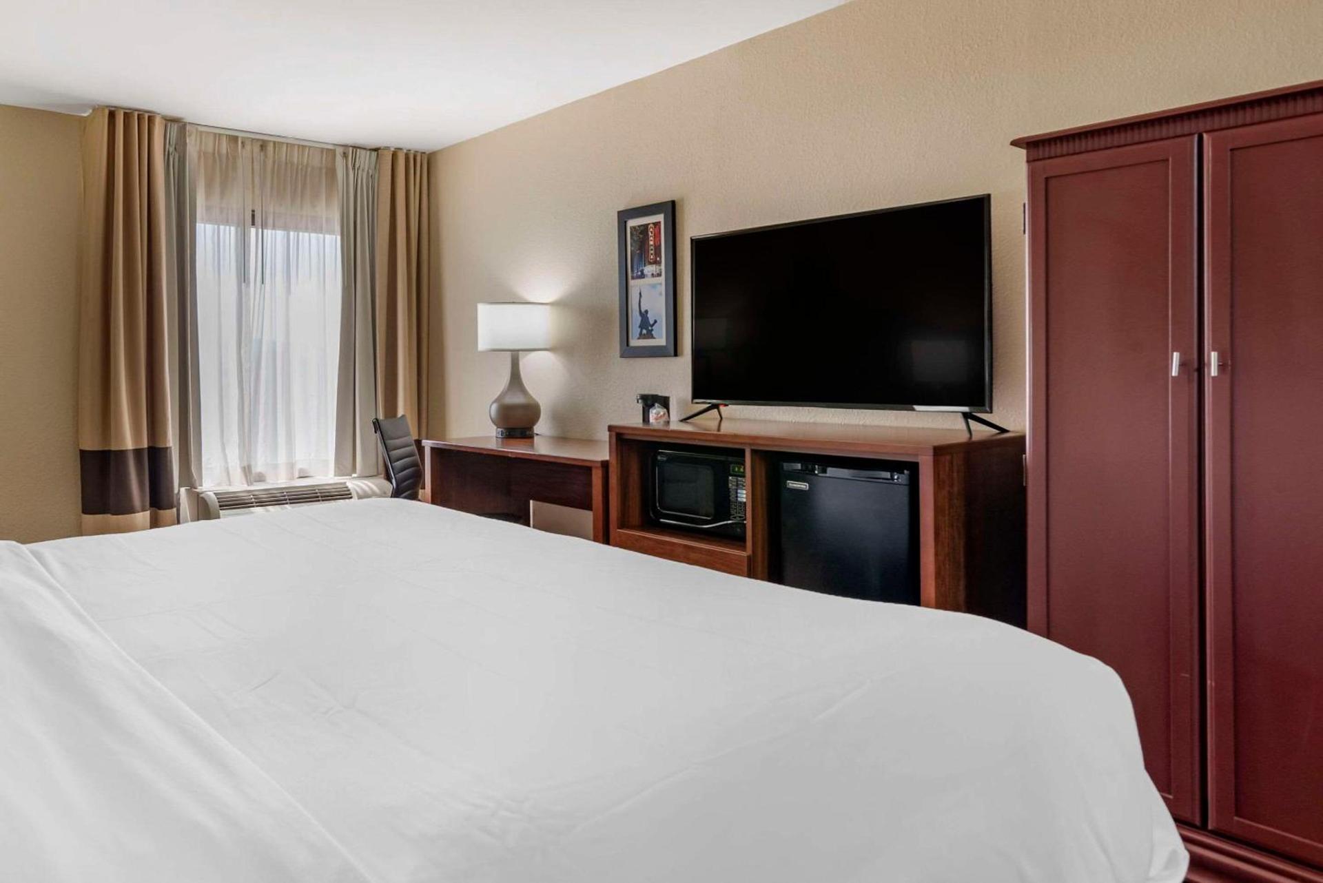 Comfort Inn Birmingham Homewood photo 17