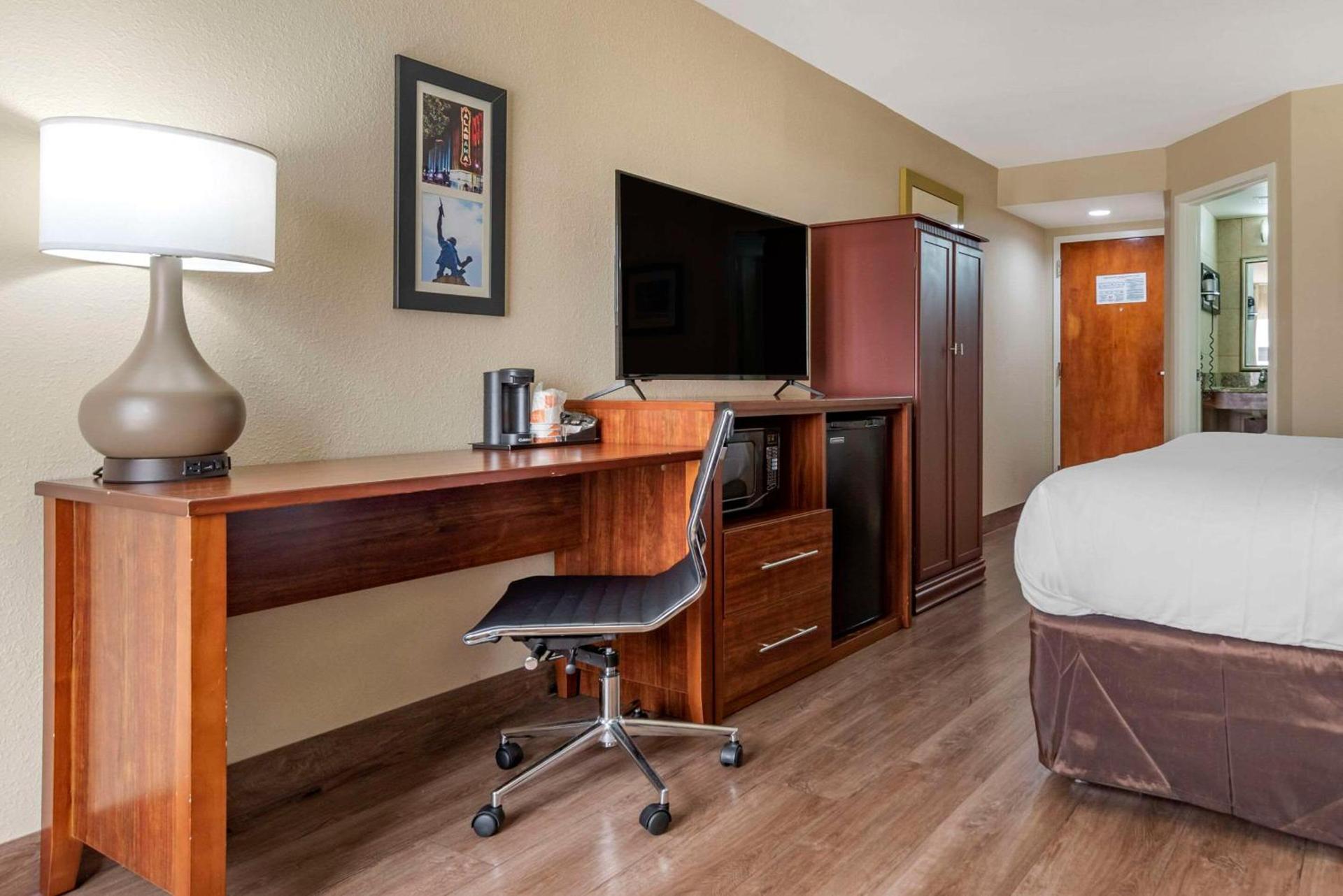 Comfort Inn Birmingham Homewood photo 18