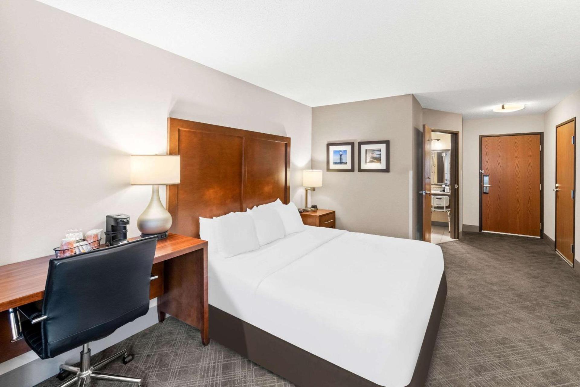 Comfort Inn Duluth West photo 9