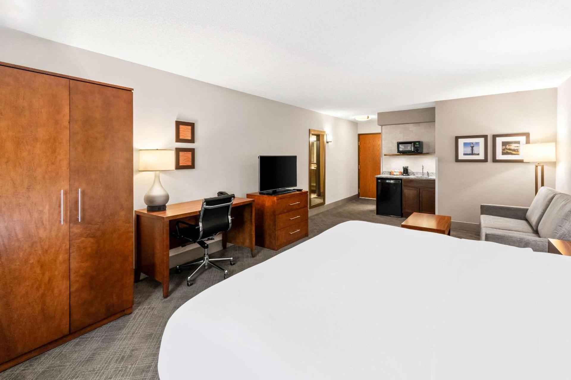 Comfort Inn Duluth West photo 15