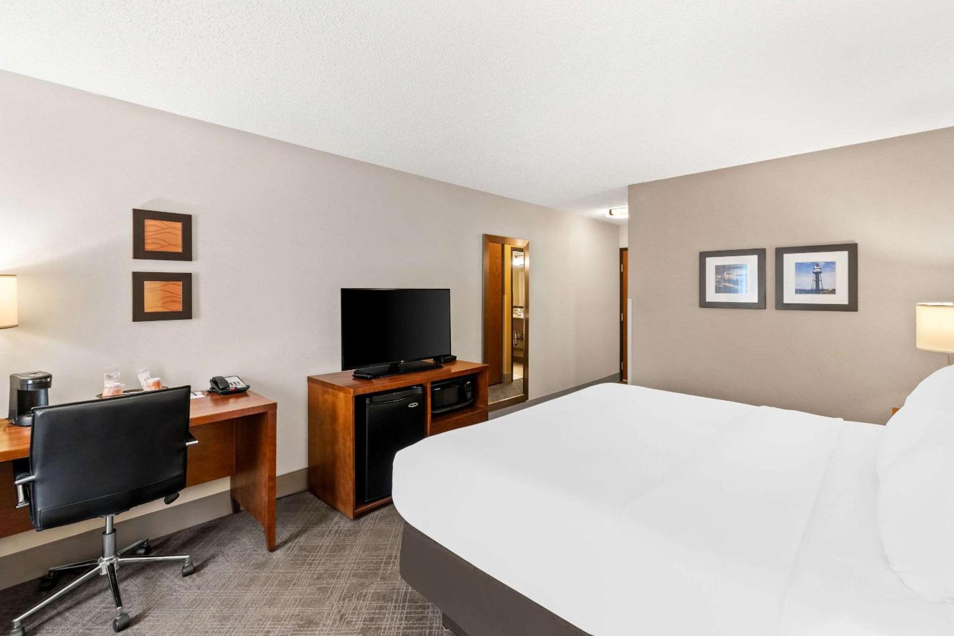 Comfort Inn Duluth West photo 18