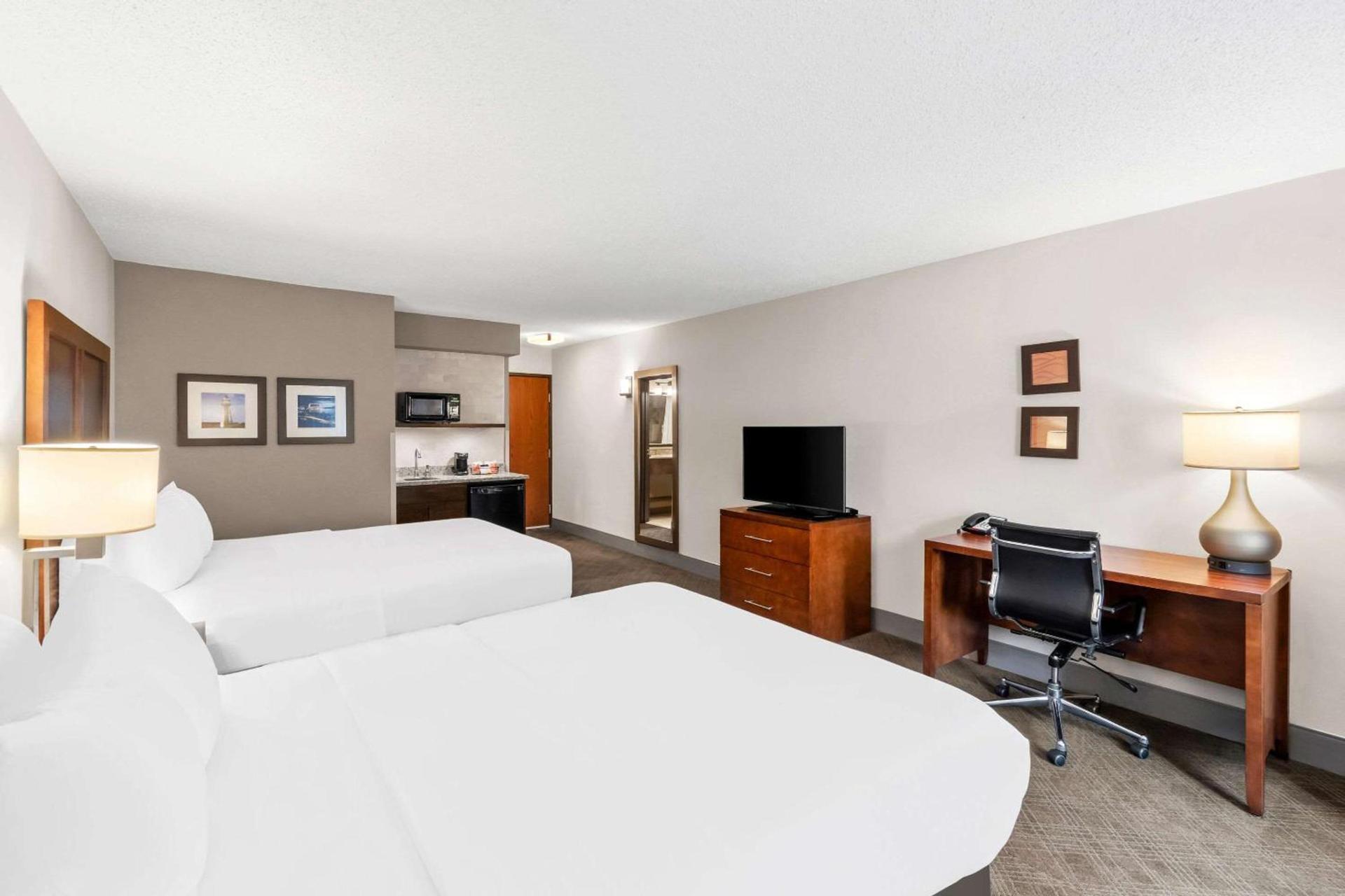 Comfort Inn Duluth West photo 22