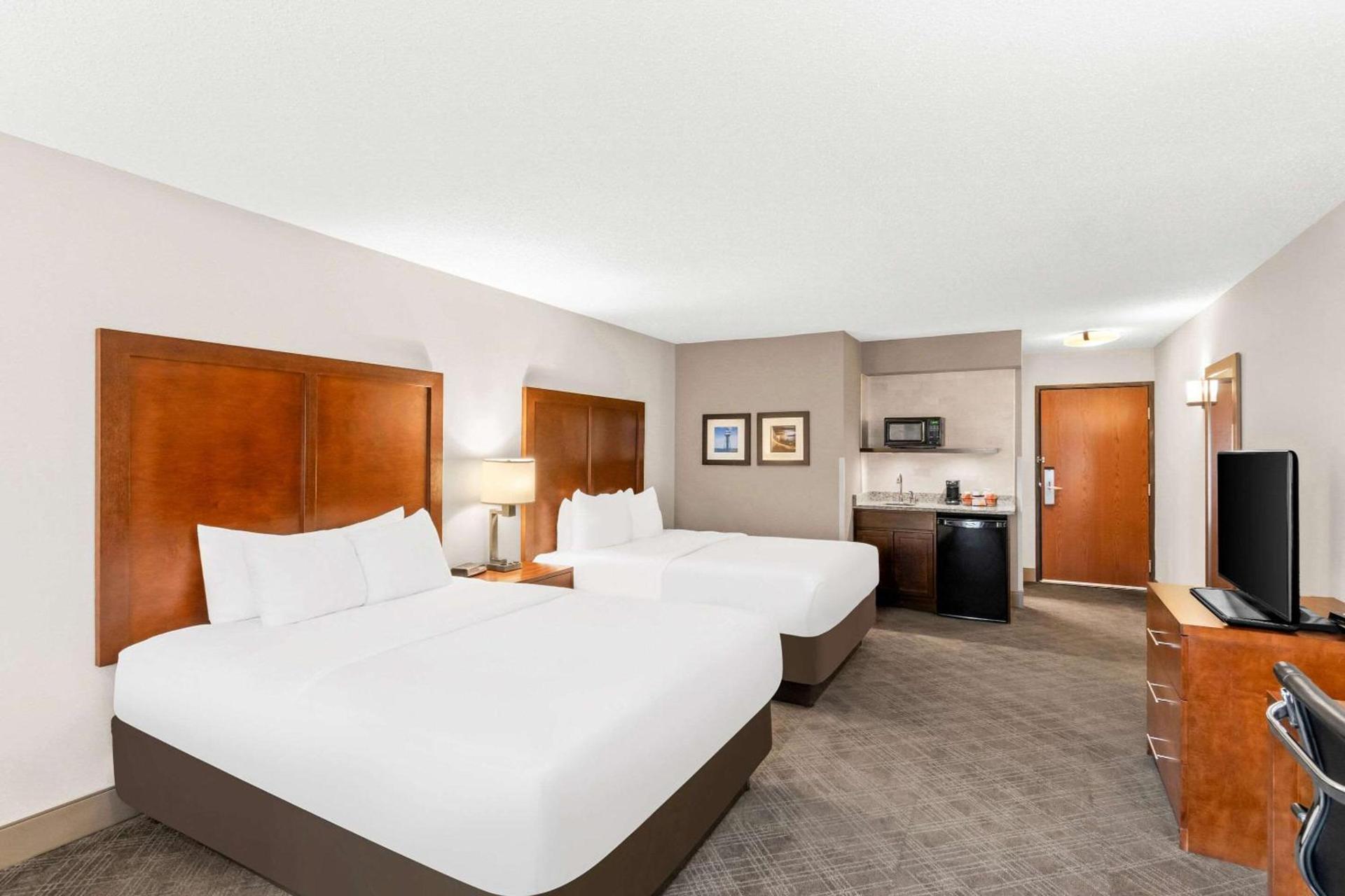 Comfort Inn Duluth West photo 21