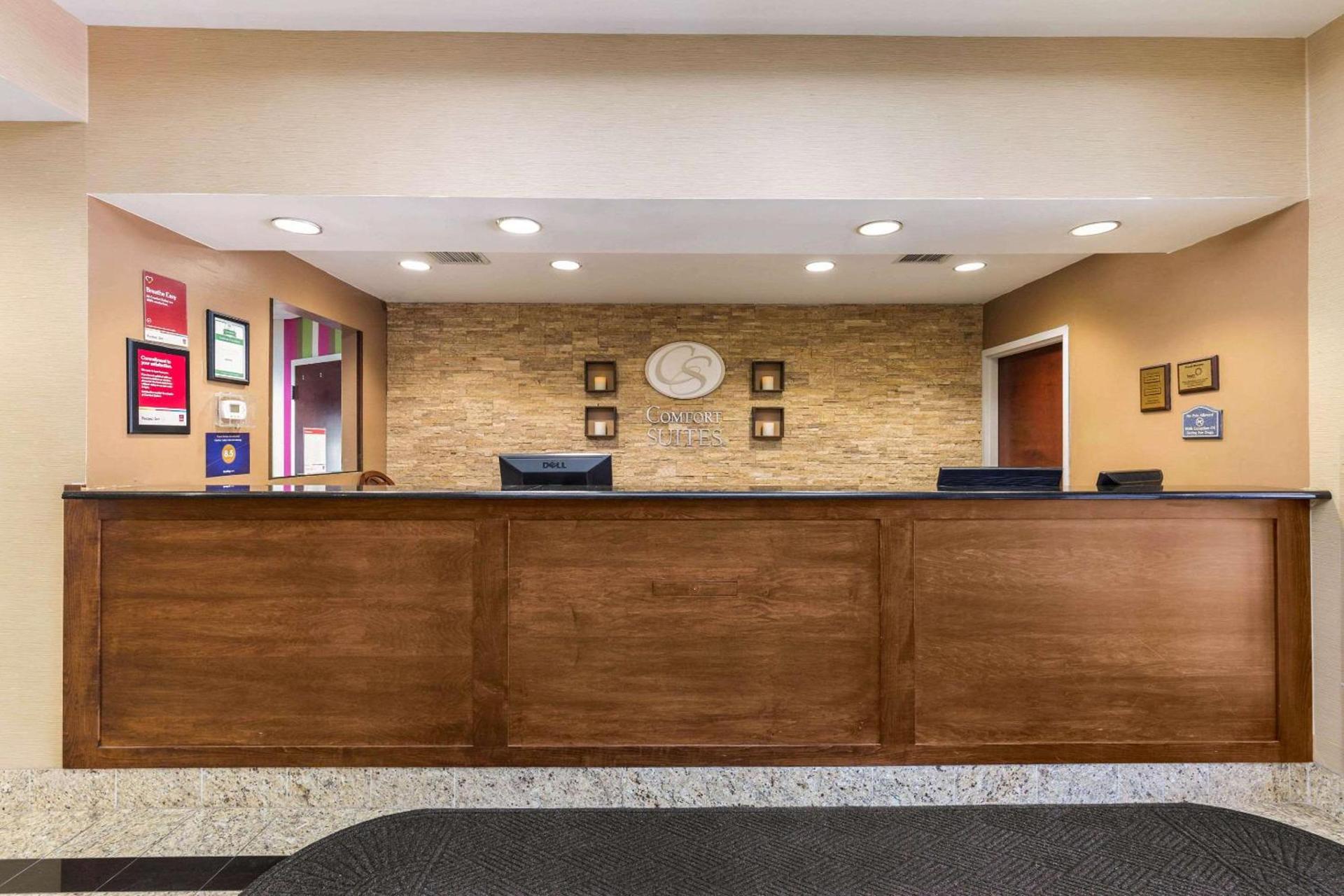 Comfort Suites Elkridge Columbia Gateway photo 2