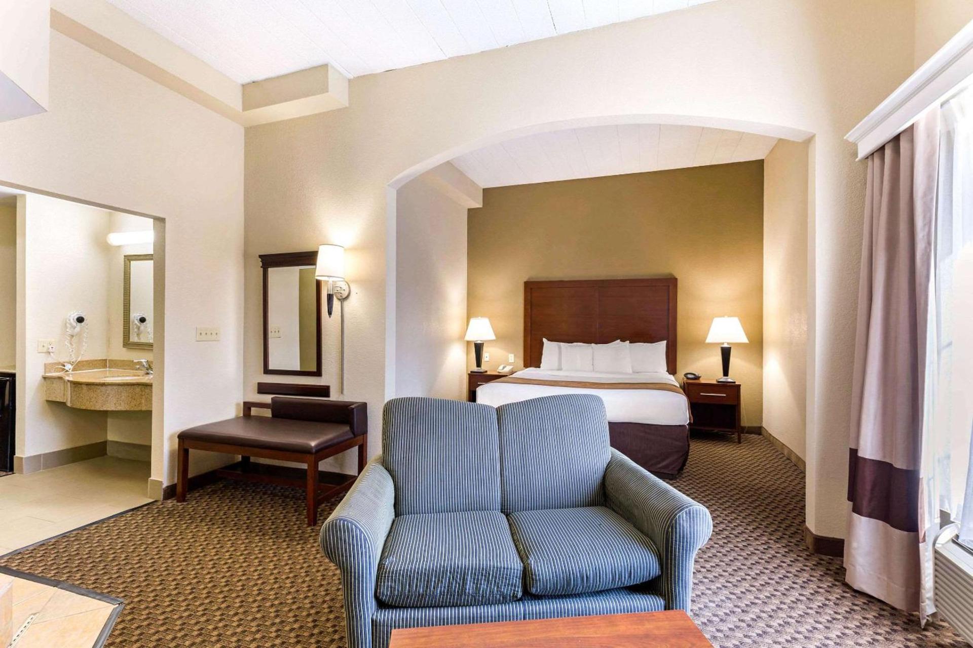 Comfort Suites Elkridge Columbia Gateway photo 7